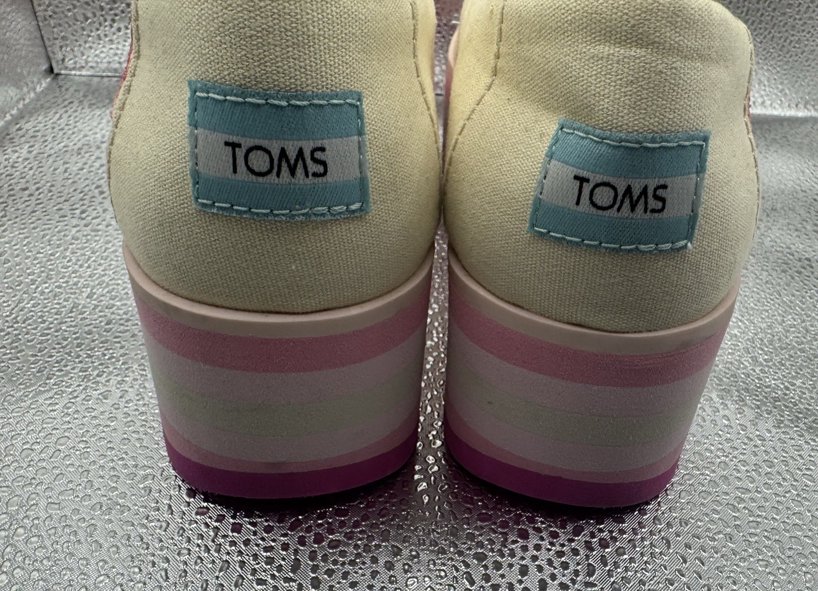 Toms Alpargata Platform Pink Poppies Embroidered Canvas size 6