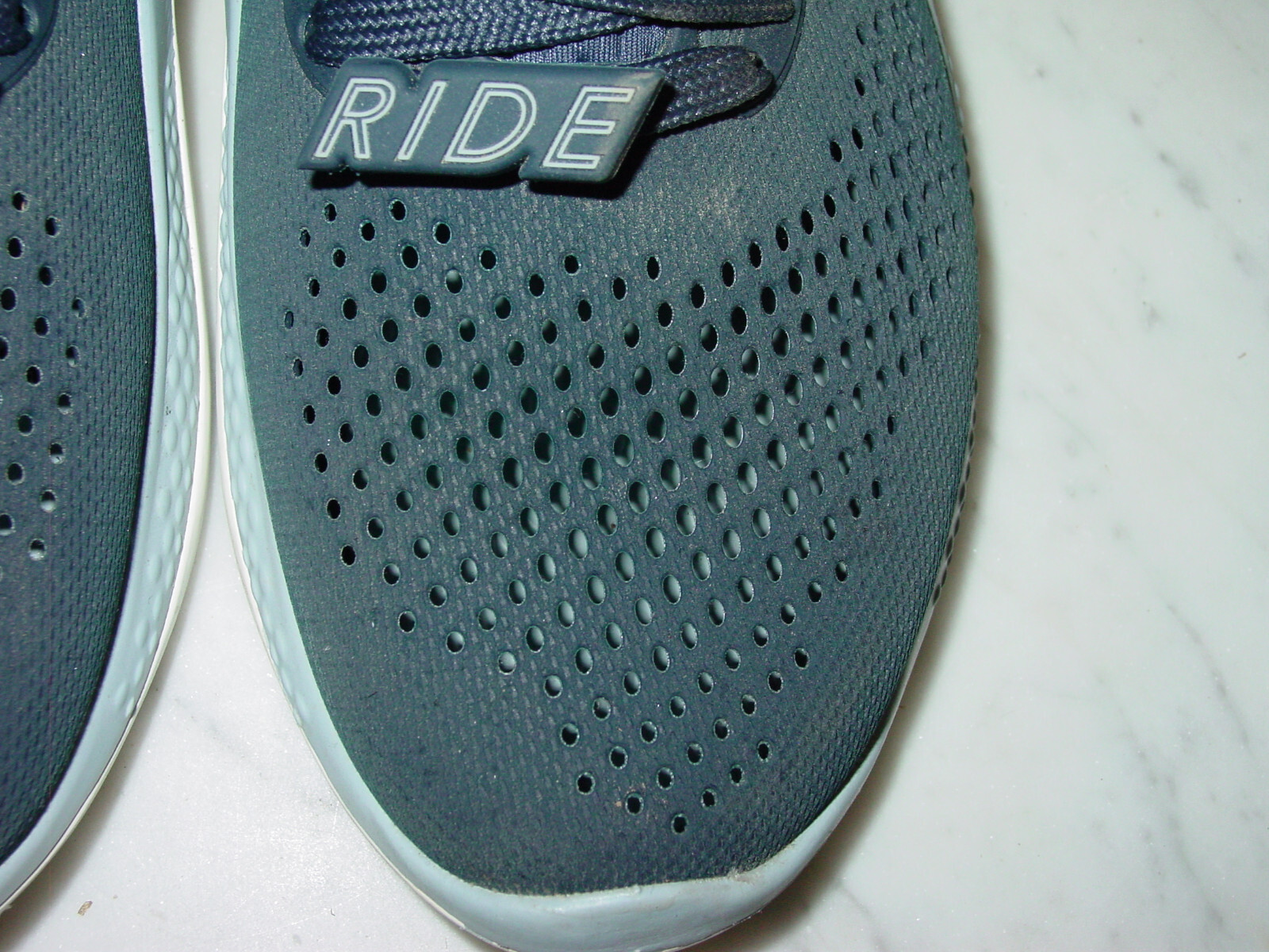 Womens Literide 360 Pacer 206705 Blue Crocs! Size 8