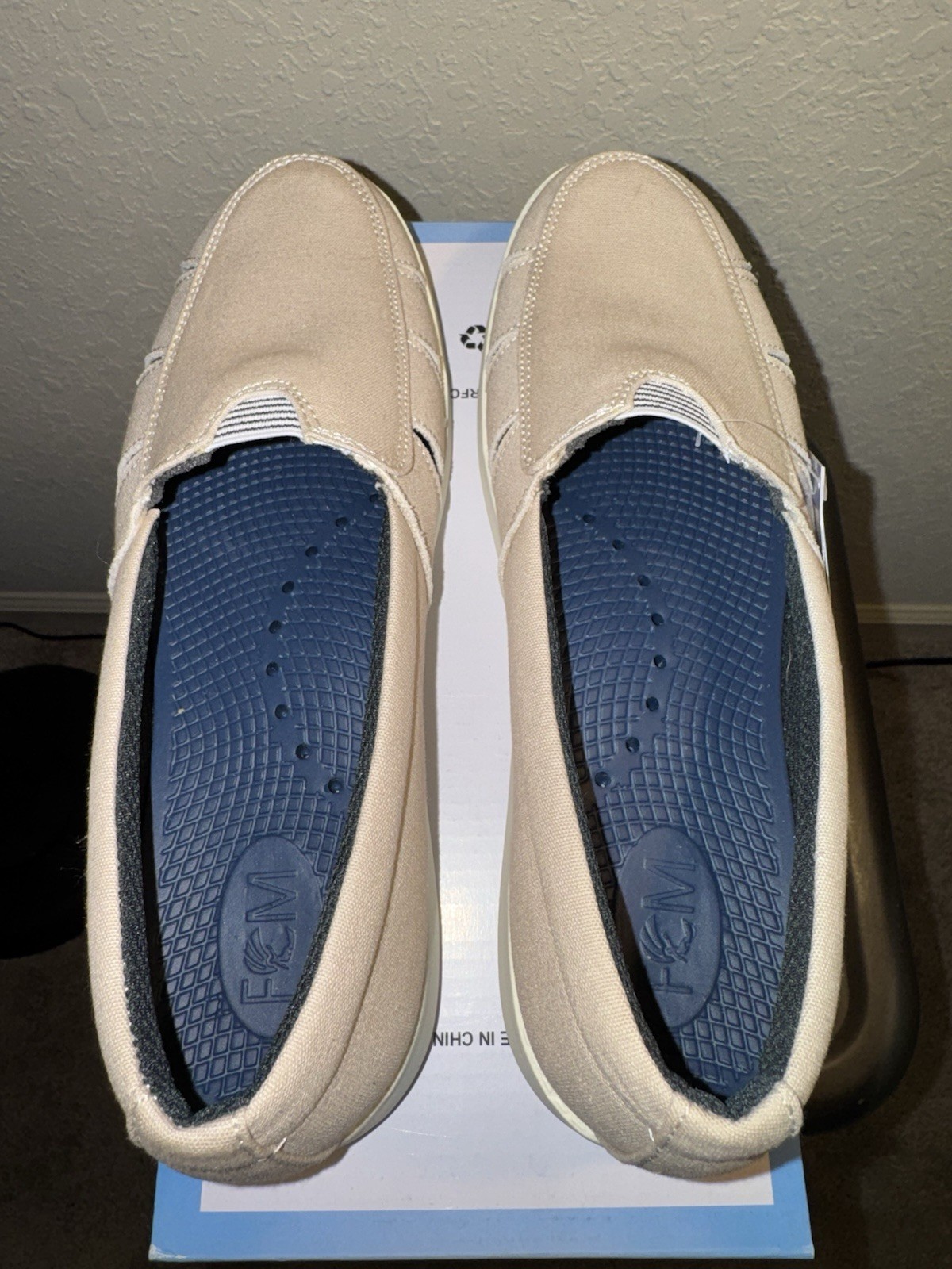 Island Surf Company Recovery Footwear Womens Breeze Comfort Taupe Shoes Sz 9 New