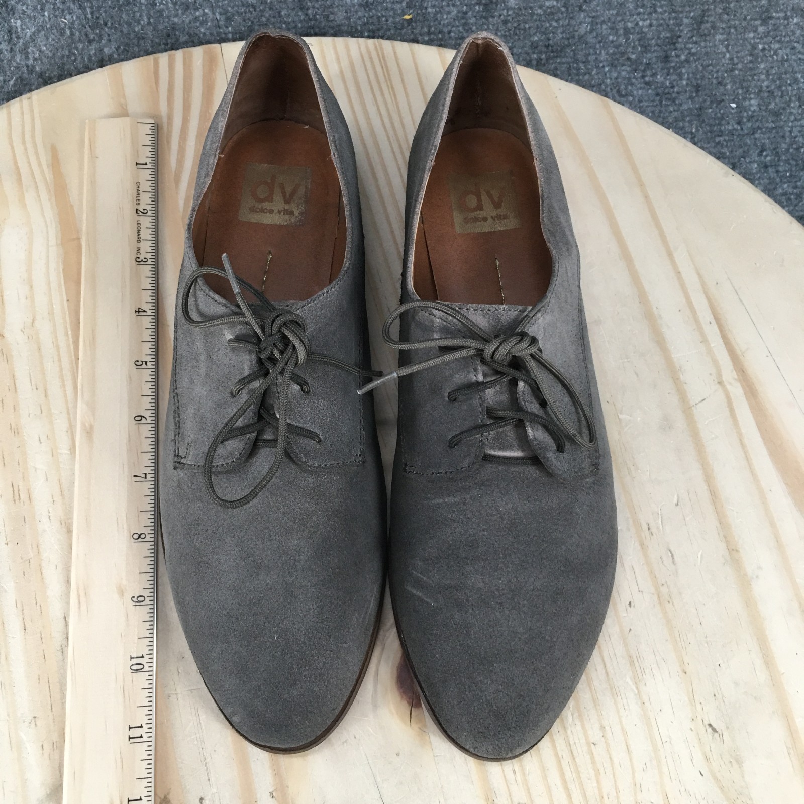 DV Dolce Vita Oxford Shoes Womens 10 Almond Toe Lace Up Low Heels Suede Gray
