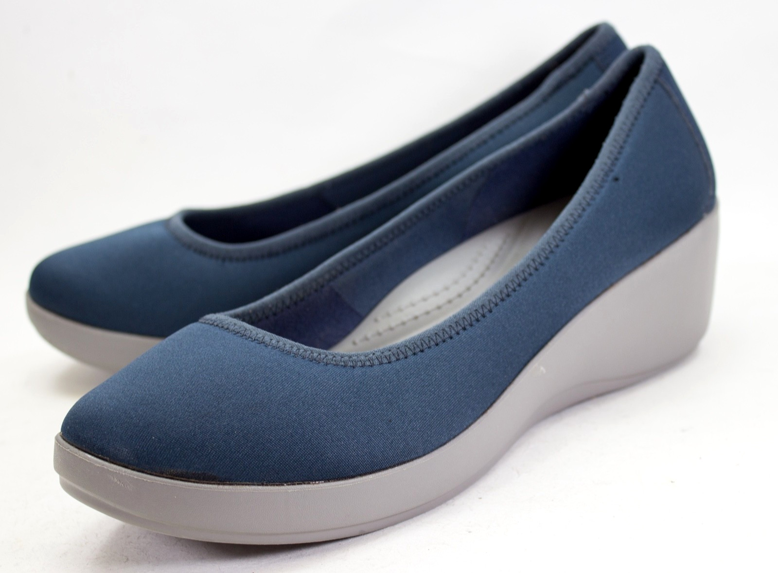 Crocs Busy Day Womens Size US 9 Stretch Ballet Wedges Pumps Navy Smoke 202441