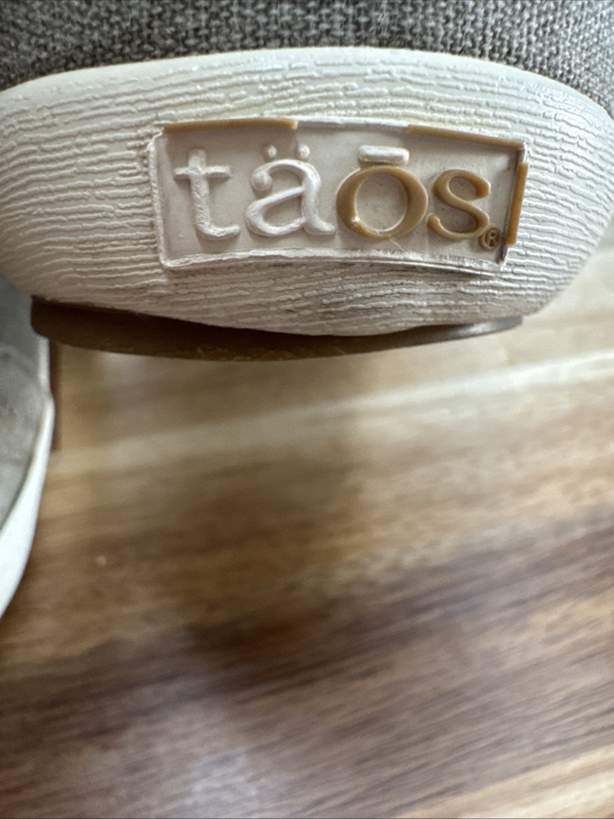 Taos Star Women’s Sneakers Shoes Canvas Design Khaki Wash Size 9