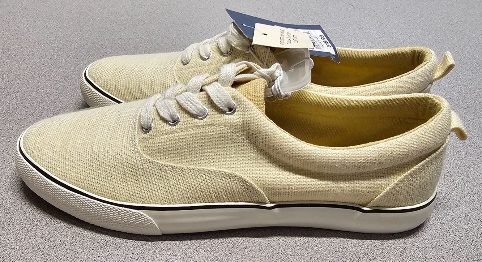 Universal Thread Molly Yellow Casual Canvas Skeakers Shoes Womens Size 8 Walking