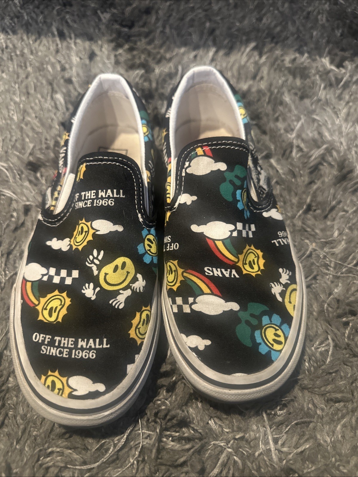 VANS W7 BETTER DAYS SKATE SHOES MULTICOLOR SLIP-ON HAPPY FACE RAINBOWS. 721356
