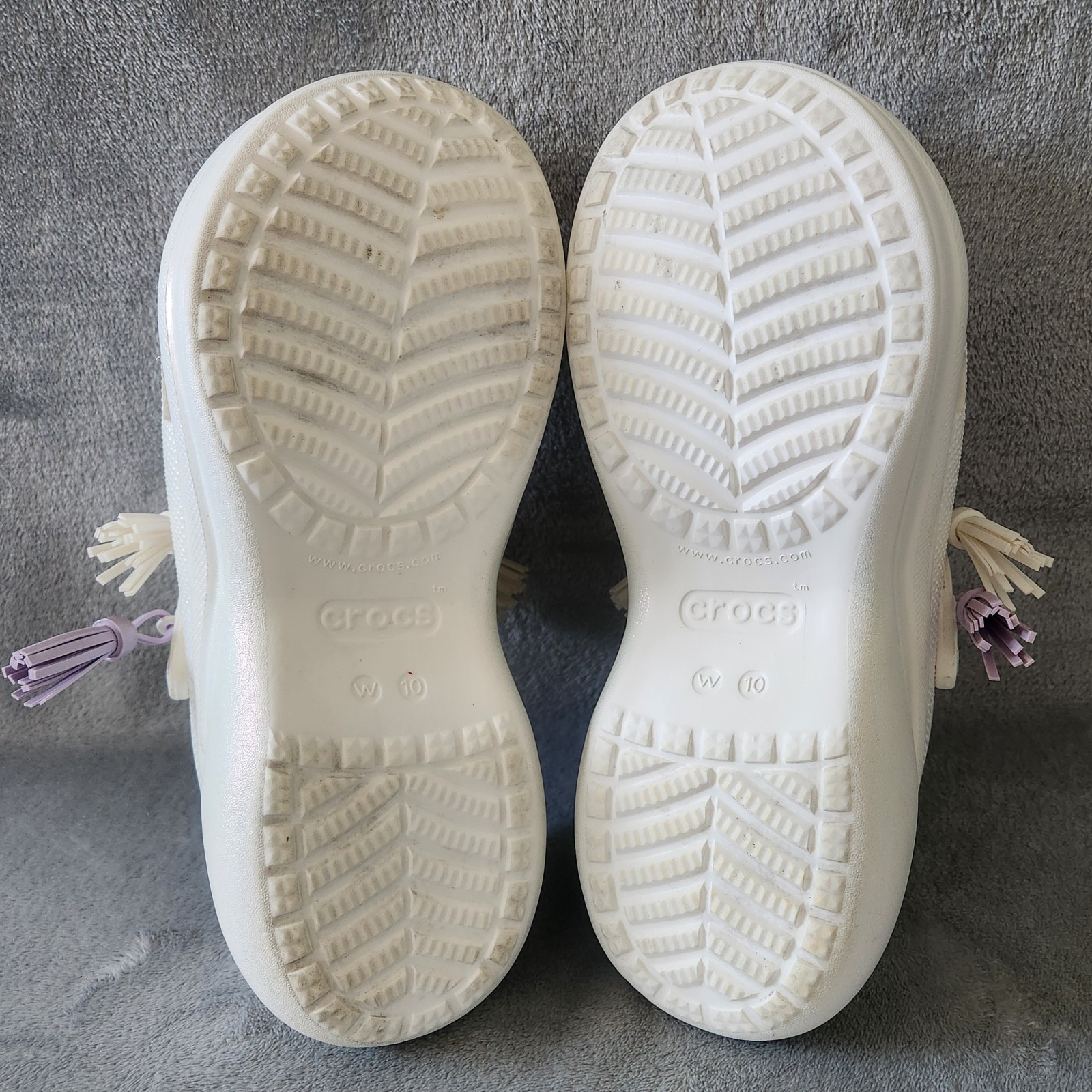 CROCS Classic Bae Festival Womens Iridescent White Tassel Platform Shoes Size 10