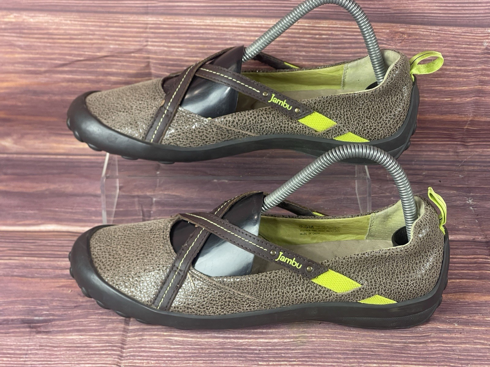 Jambu All Terra Design Mai Tai Sandals sz 8.5 M Brown; Rugged Soles