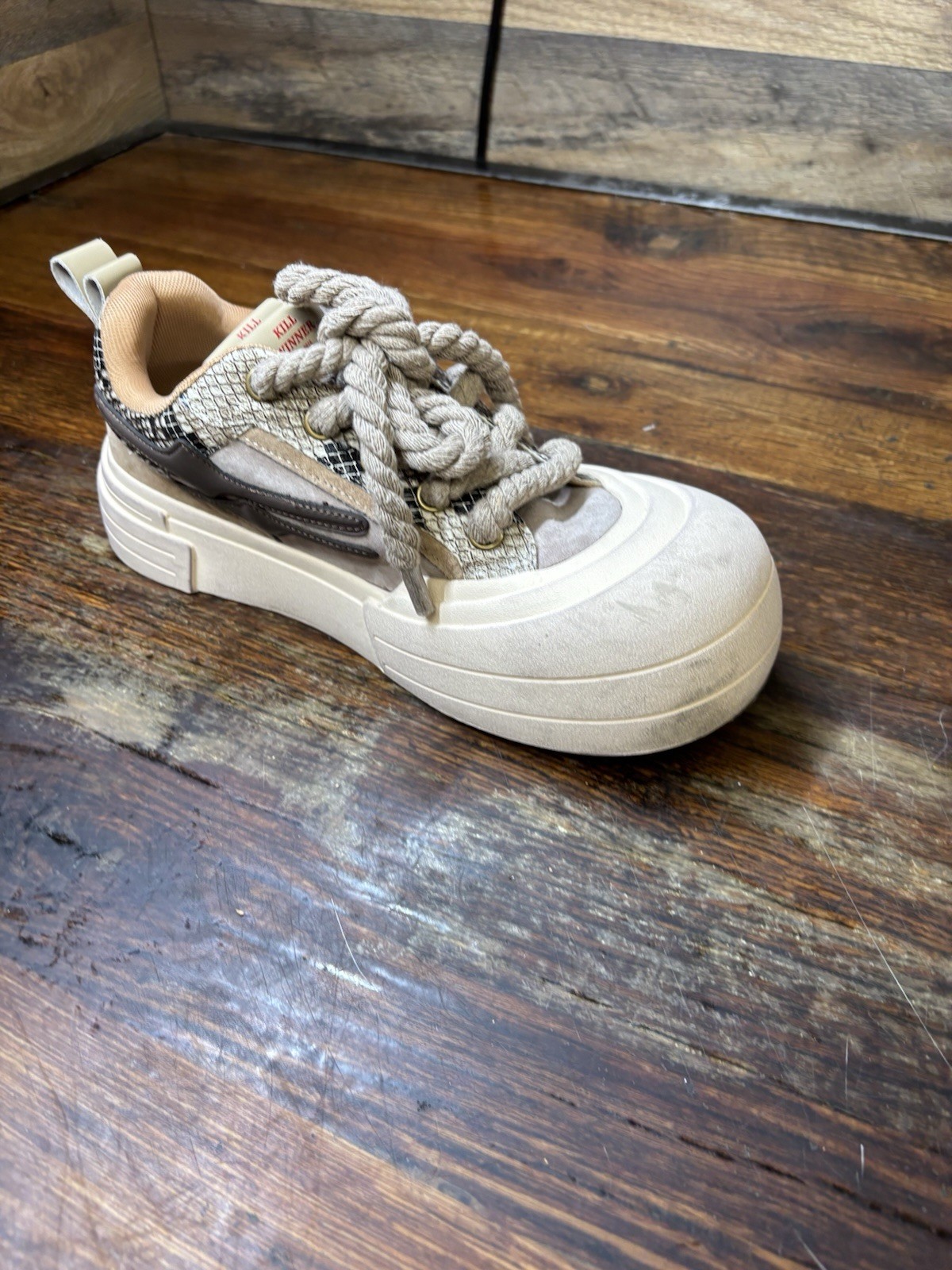 KillWinner Sneakers Womens 8.5 Smile Life Series Brown Skateboard Chunky Rope