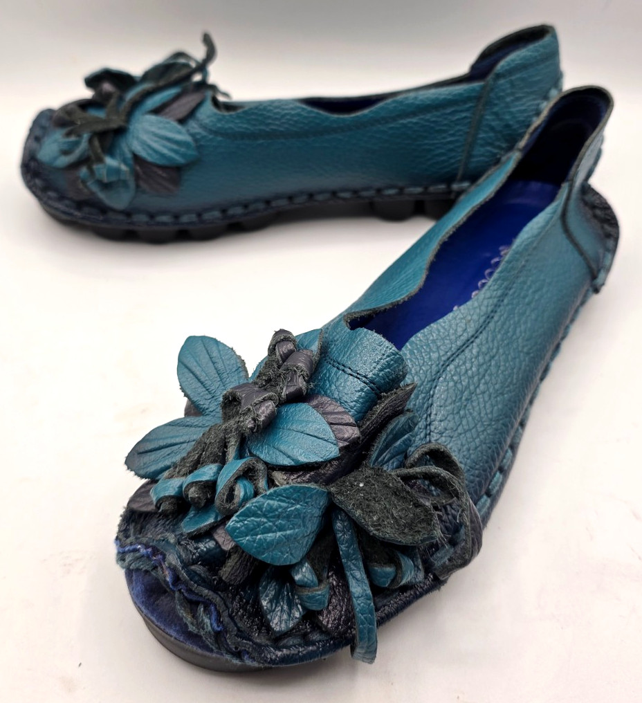 Socofy Slip On Shoes Blue Leather Flowers Comfort Boho Art Asian Fairy Size 9