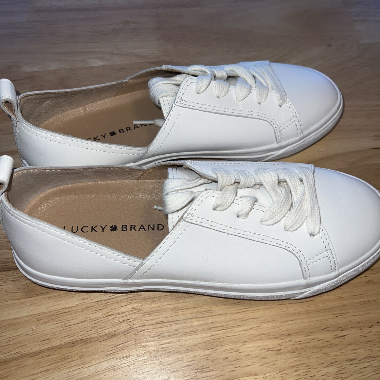 Lucky Brand Women’s Dansbey White Leather Lace Up Sneakers Size 6.5