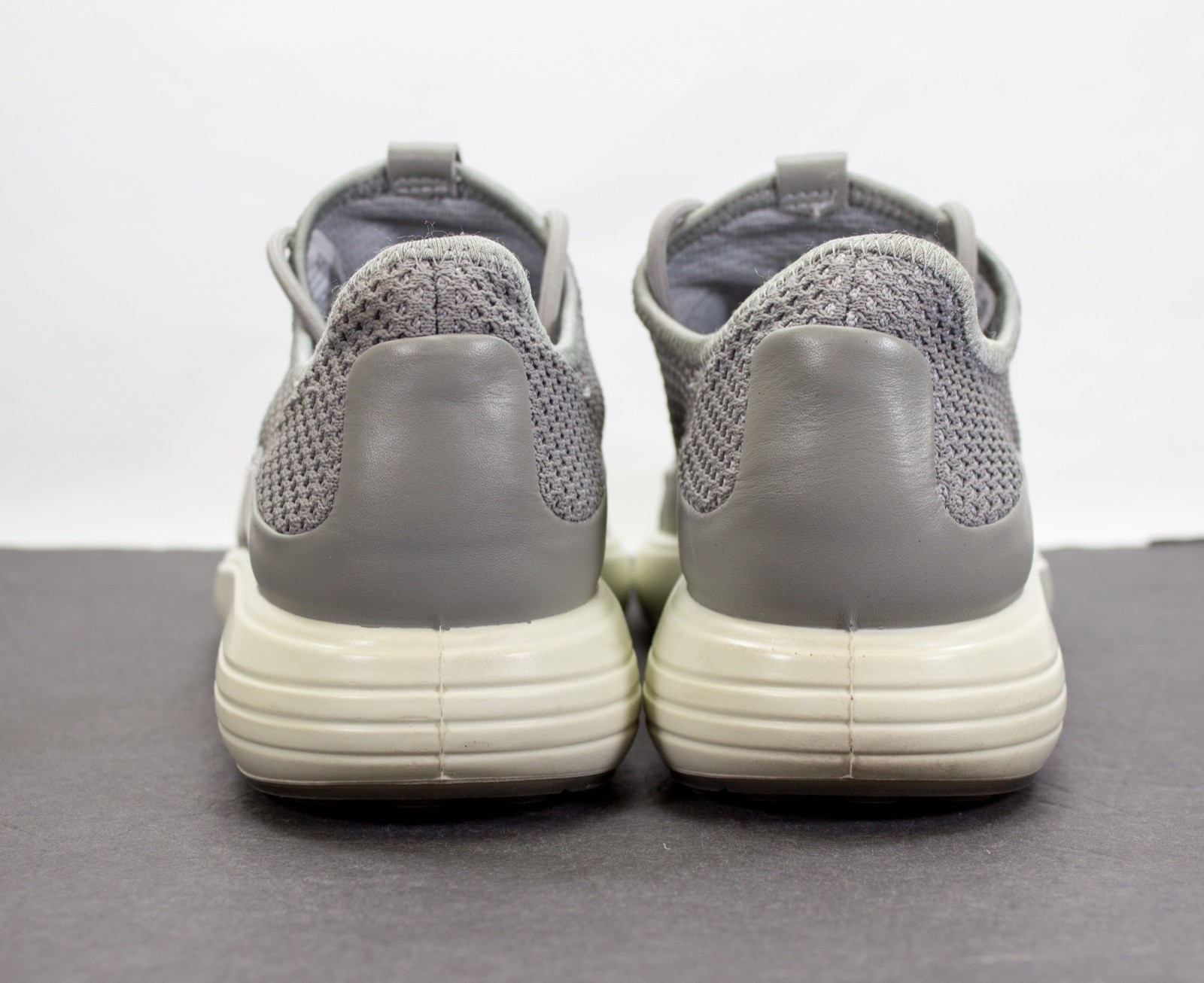 Ecco Soft 7 Runner Womens EU 40 US 9 Gray Lace Up Low Top Casual Shoes Sneakers