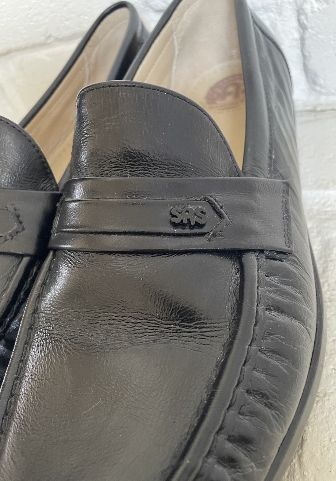 SAS Handsewn Black Leather Loafer Shoes Classic Comfort Slip On Mens Size 11