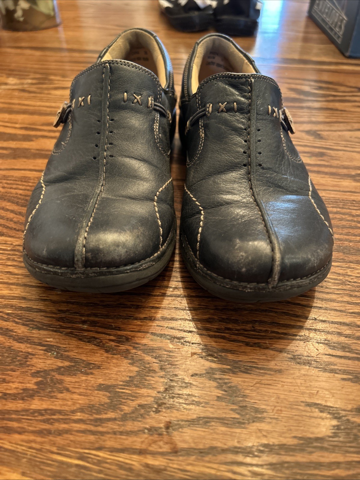 CLARKS Unstructured Women’s 8M Navy Un.Buckle Leather Slip On Loafer Shoe