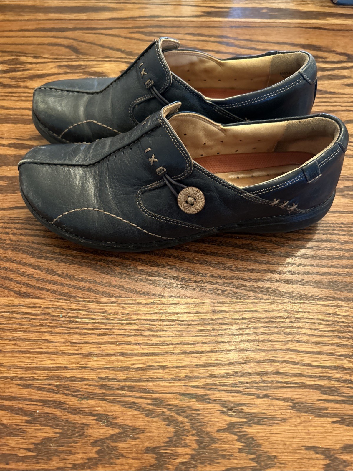 CLARKS Unstructured Women’s 8M Navy Un.Buckle Leather Slip On Loafer Shoe