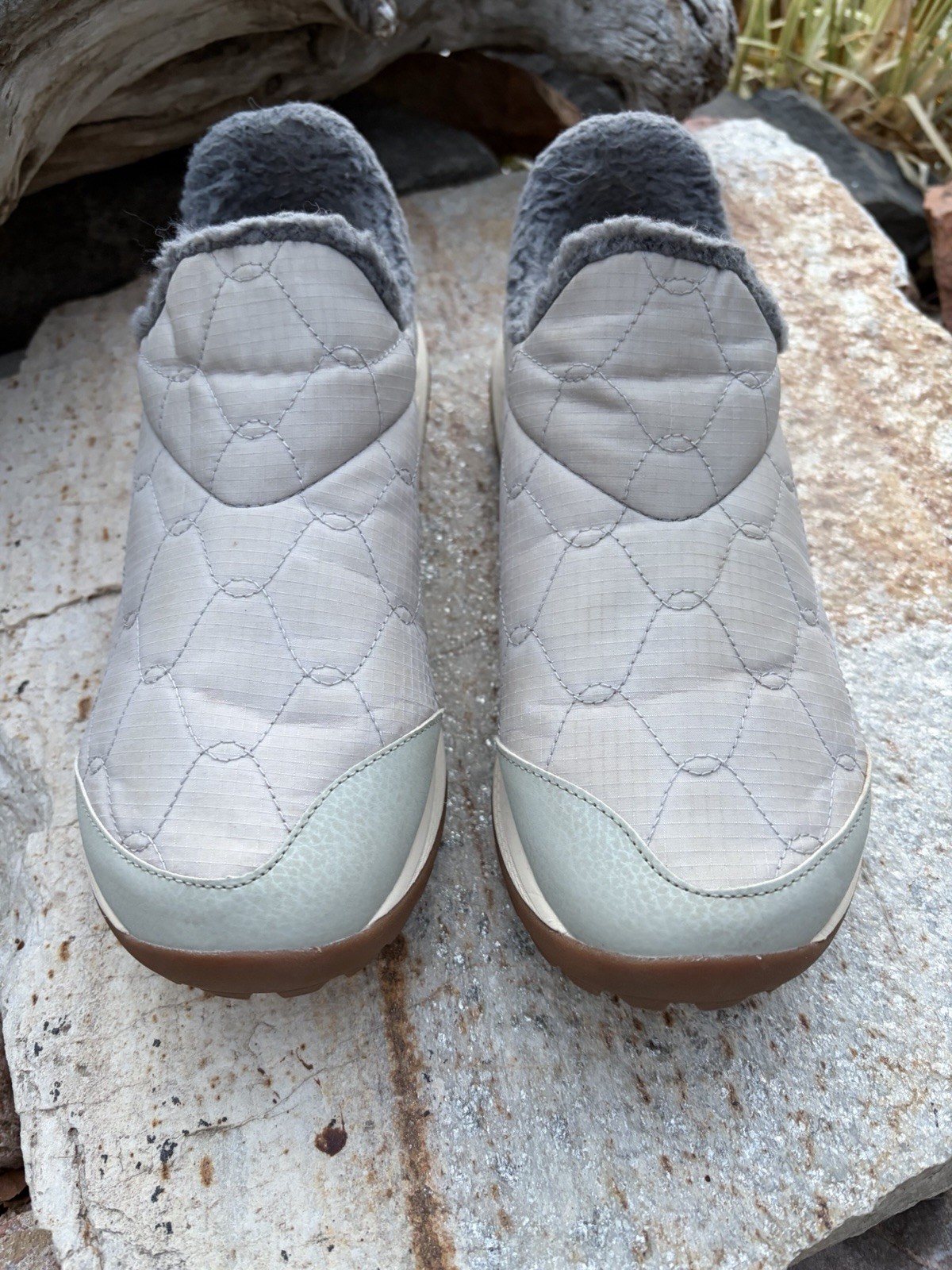 Merrell Womens 11 Quilted Slip On Shoes Insulated Vibram Sole Winter J068248