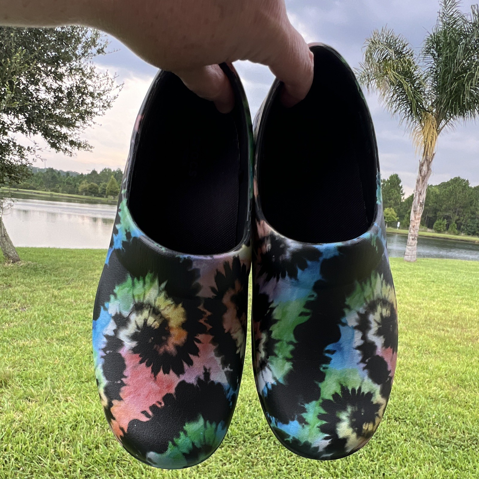 Crocs Neria Pro II Tie-Dye Clog Slip-On Slip Resistant Comfort Women’s 8