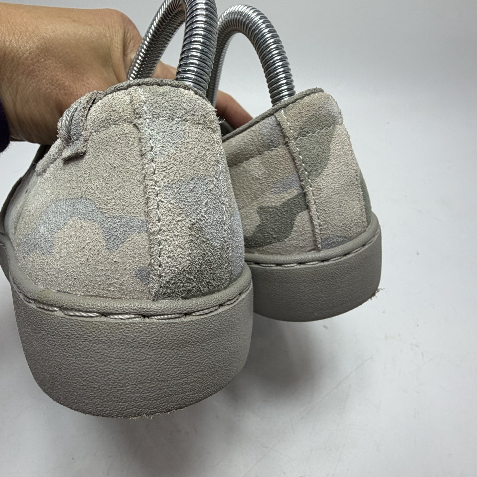 Vionic Avery Camo WOMEN US 8 Grey Suede Slip On Sneaker Vio-Grip Slip Resistant