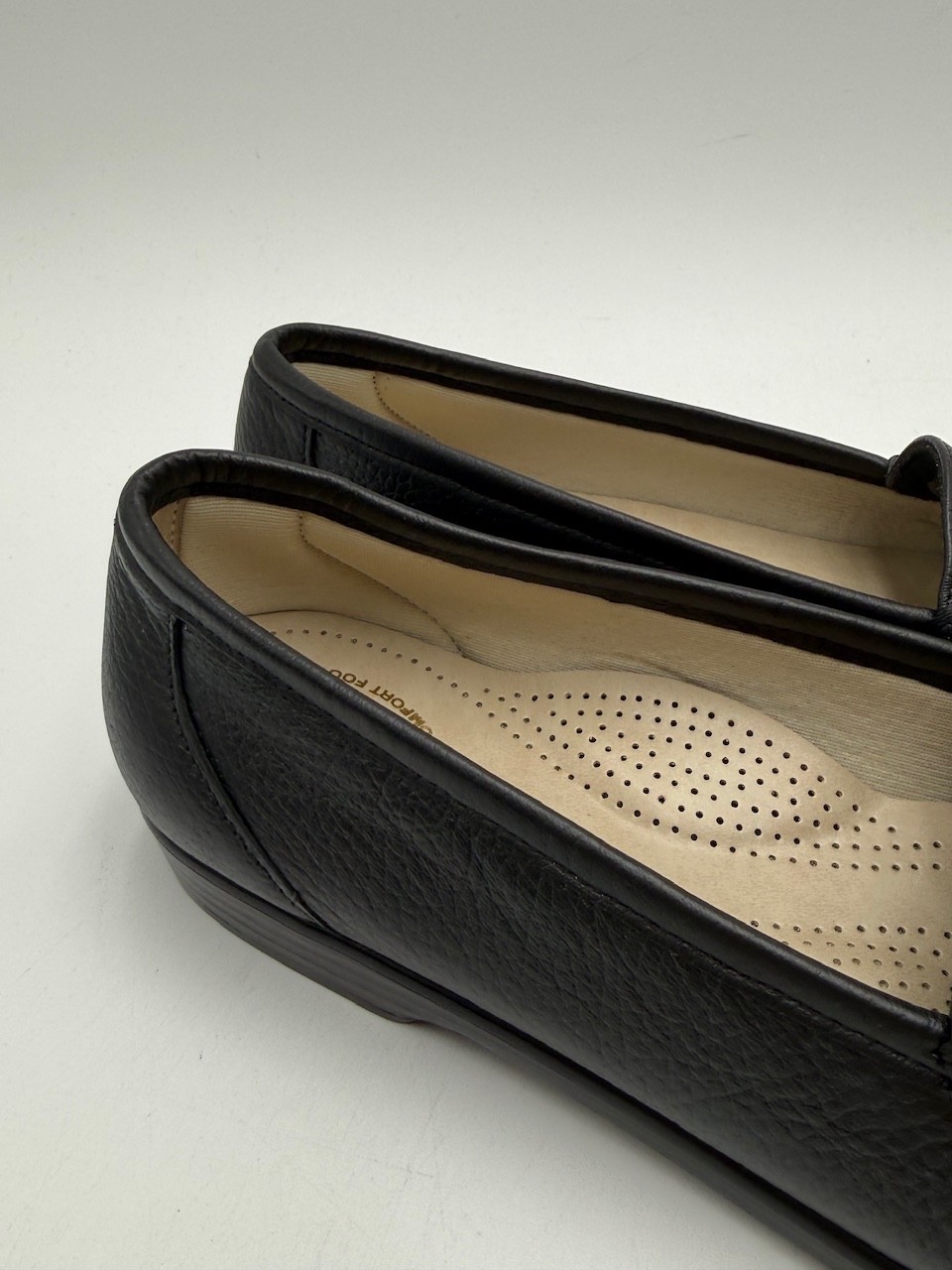 SAS SIMPLIFY BLACK Women’s NEW Slip-On Loafer Black Multiple Sizes