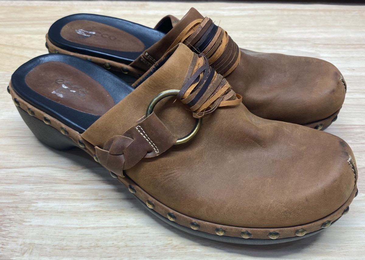 Ecco Leather Studded Slip On Size 9.5 EU 40 Mules Clogs Chunky Strap Boho Brown