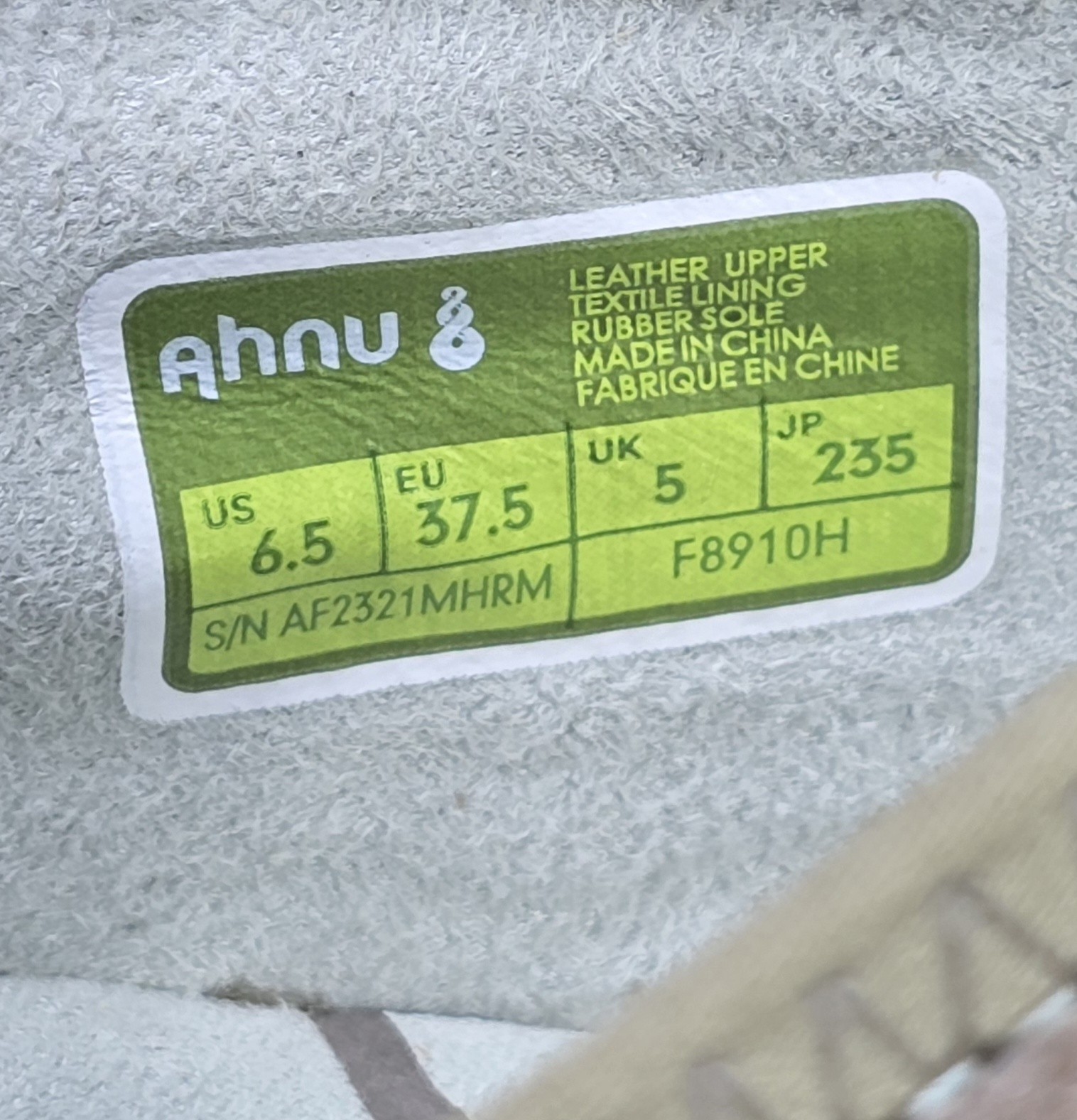 AHNU Benicia Mary Jane Outdoor Brown/Tan Flats Light Hiking Women’s Size 6.5