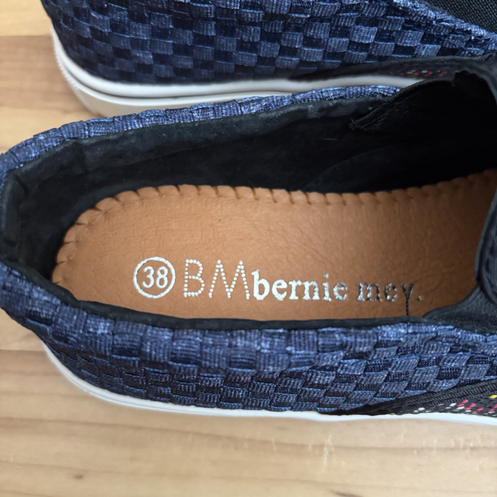 Bernie Mev Women’s Size USA 7 Woven Blair Slip On Geometric Pattern Memory Foam