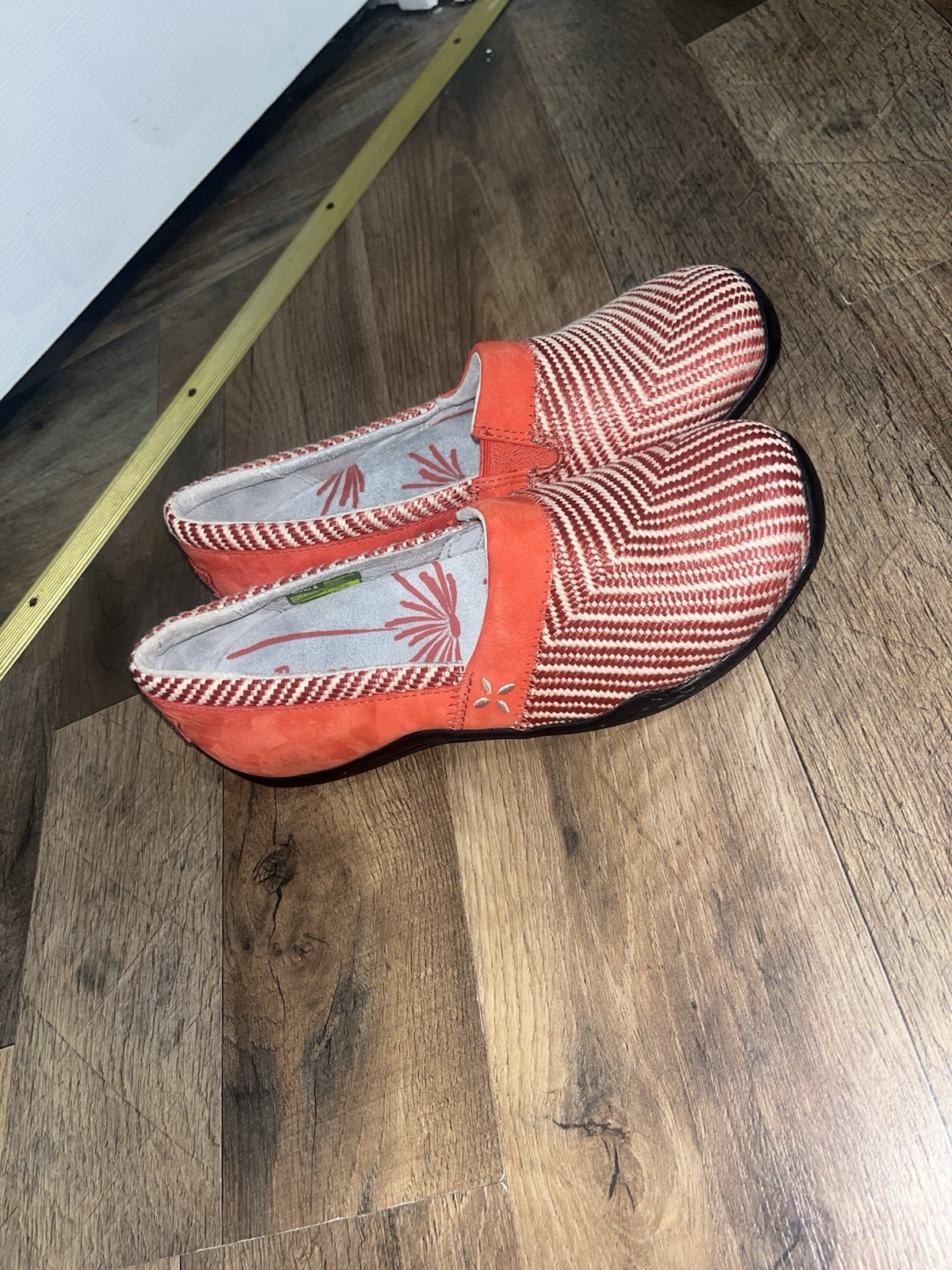 Ahnu Jackie Pro Slip-On Shoes Orange and white striped slip-on loafers Size 7