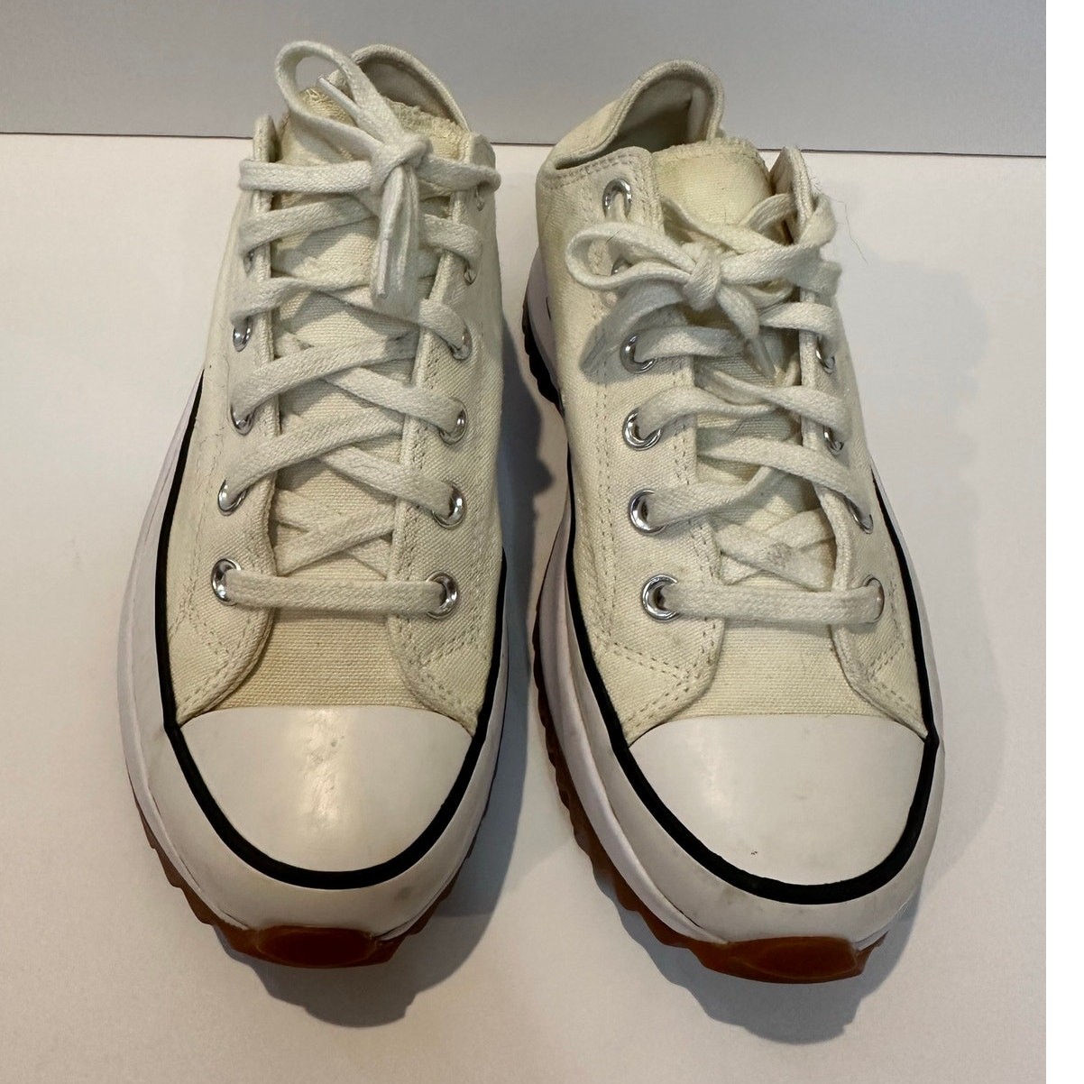 Converse Run Star Hike Platform Sneakers Women’s 9 White Chunky Lug Sole Shoes