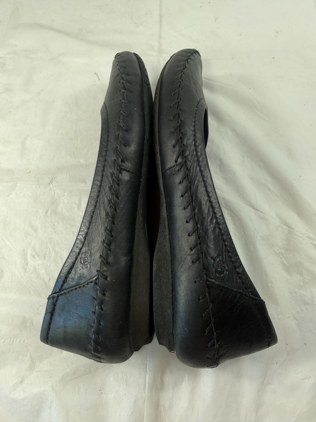 Born size 7.5 Black Leather ballet flats made in Mexico Artesian