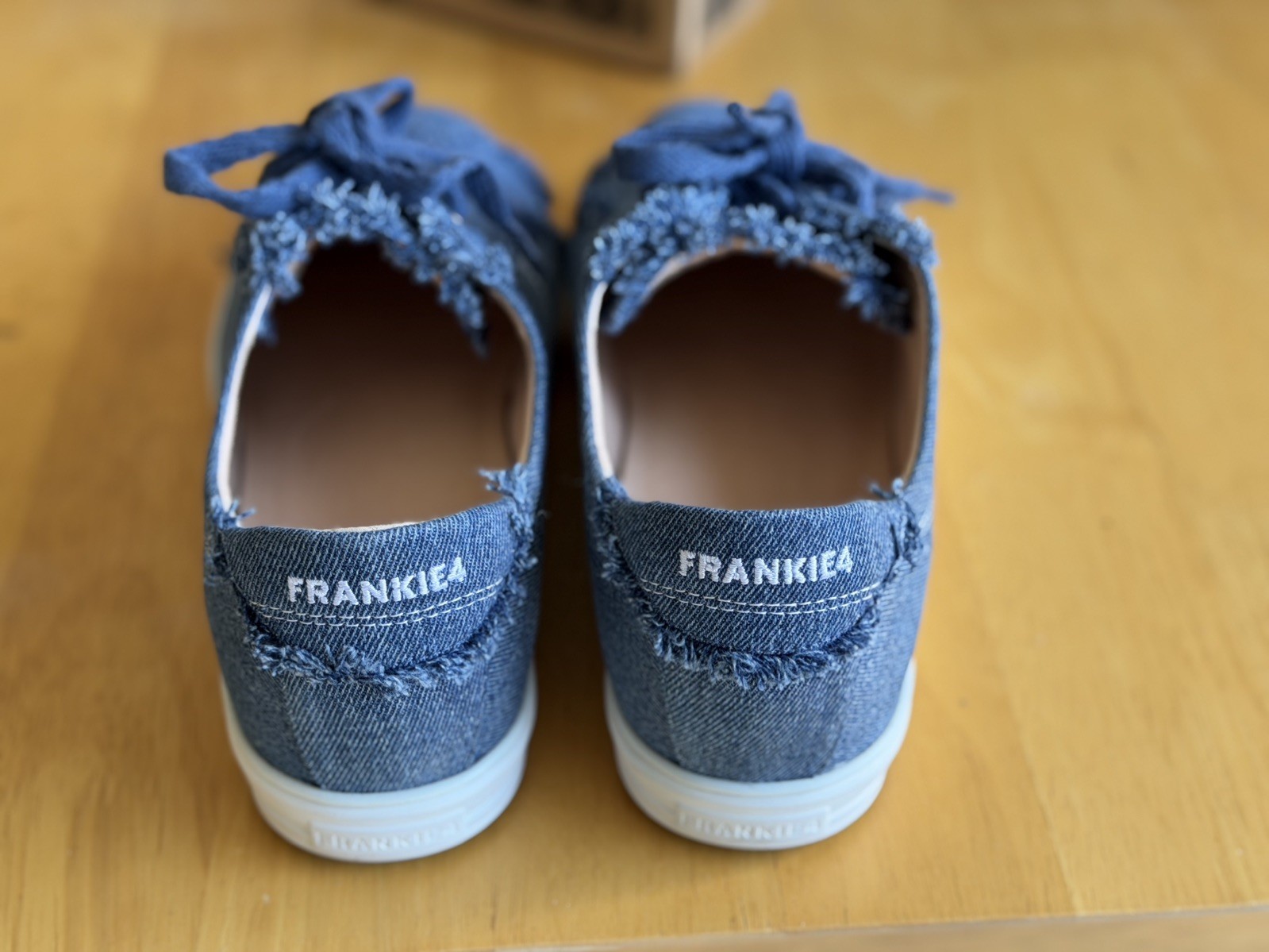 Frankie4 Nat III Denim Canvas Sneakers – UK 7 / US 9.5
