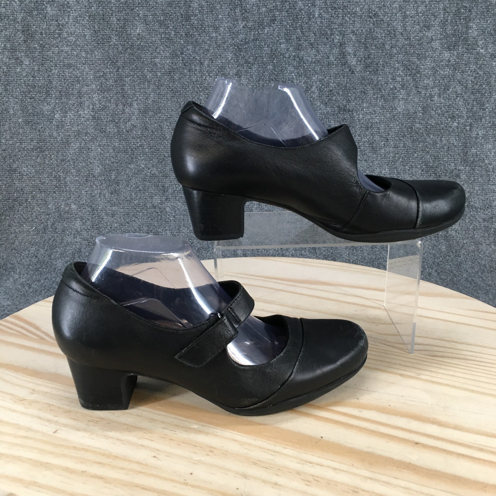 Unstructured By Clarks Shoes Womens 8.5 Wide Mary Jane Black Almond Toe Block