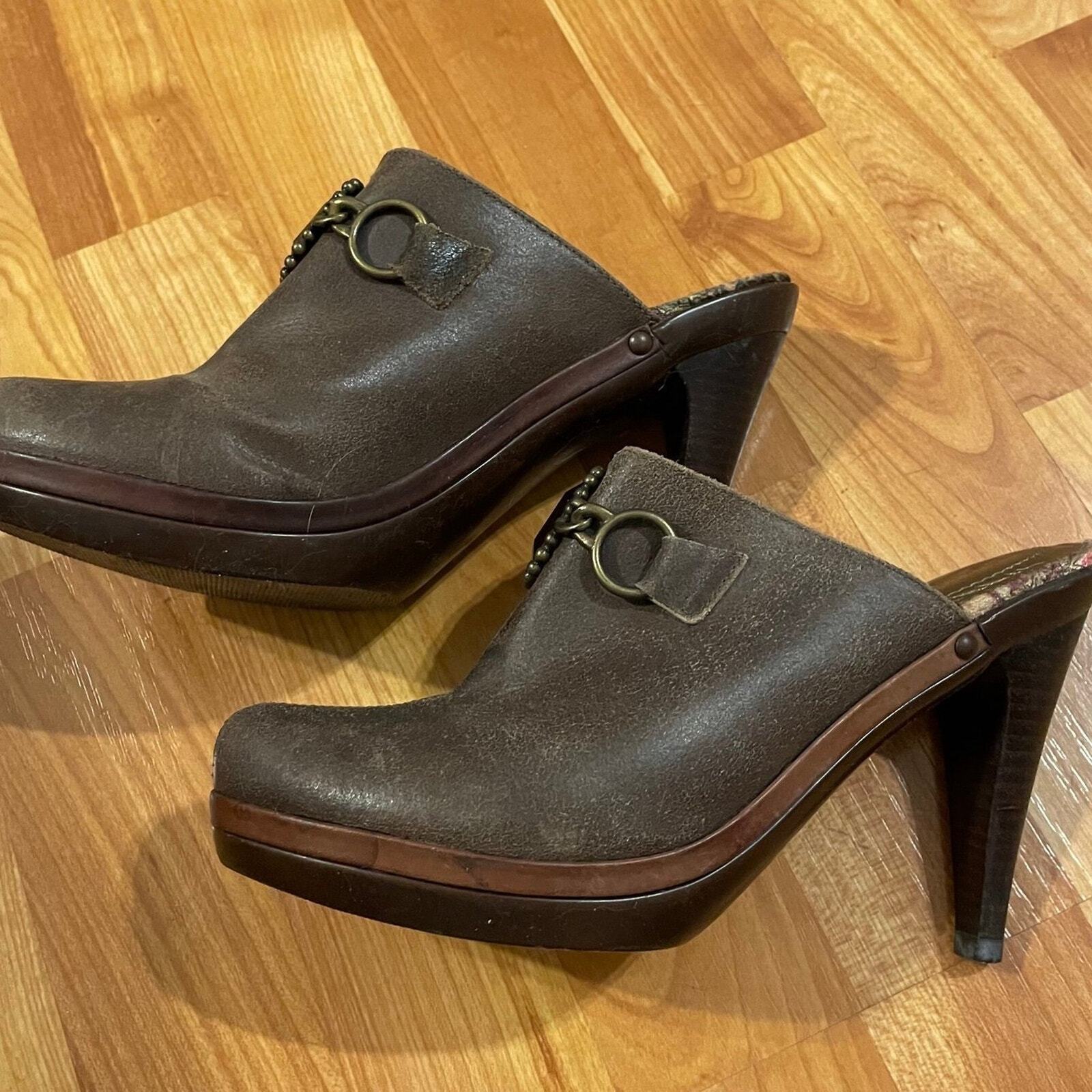 Carlos by Carlos Santana Deputy Clogs
