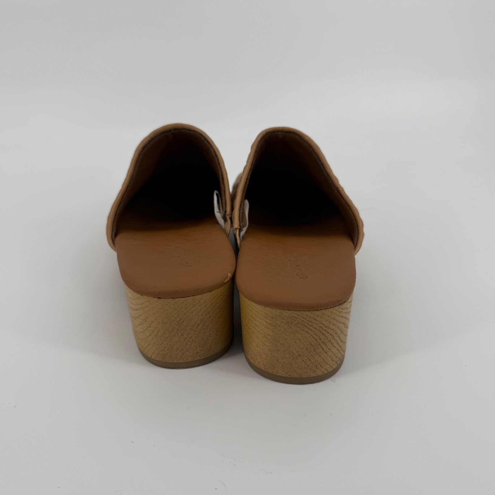 Universal Thread Clogs Womens 10 Tan Excellent Woven Platform Mules Slip On