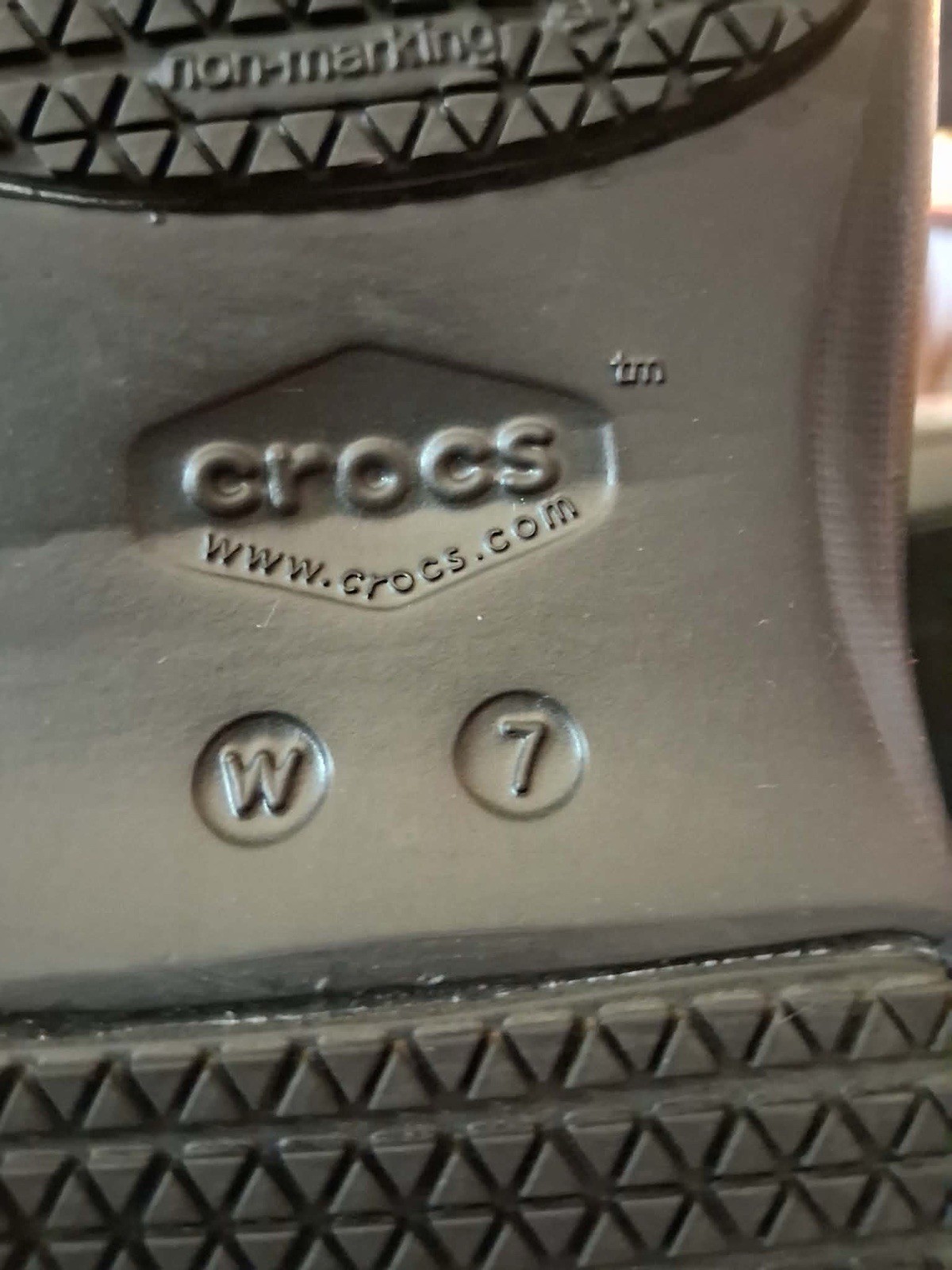 CROCS Neria Pro II Graphic Print Slip Resistant Slip-On Work Nurse Clogs