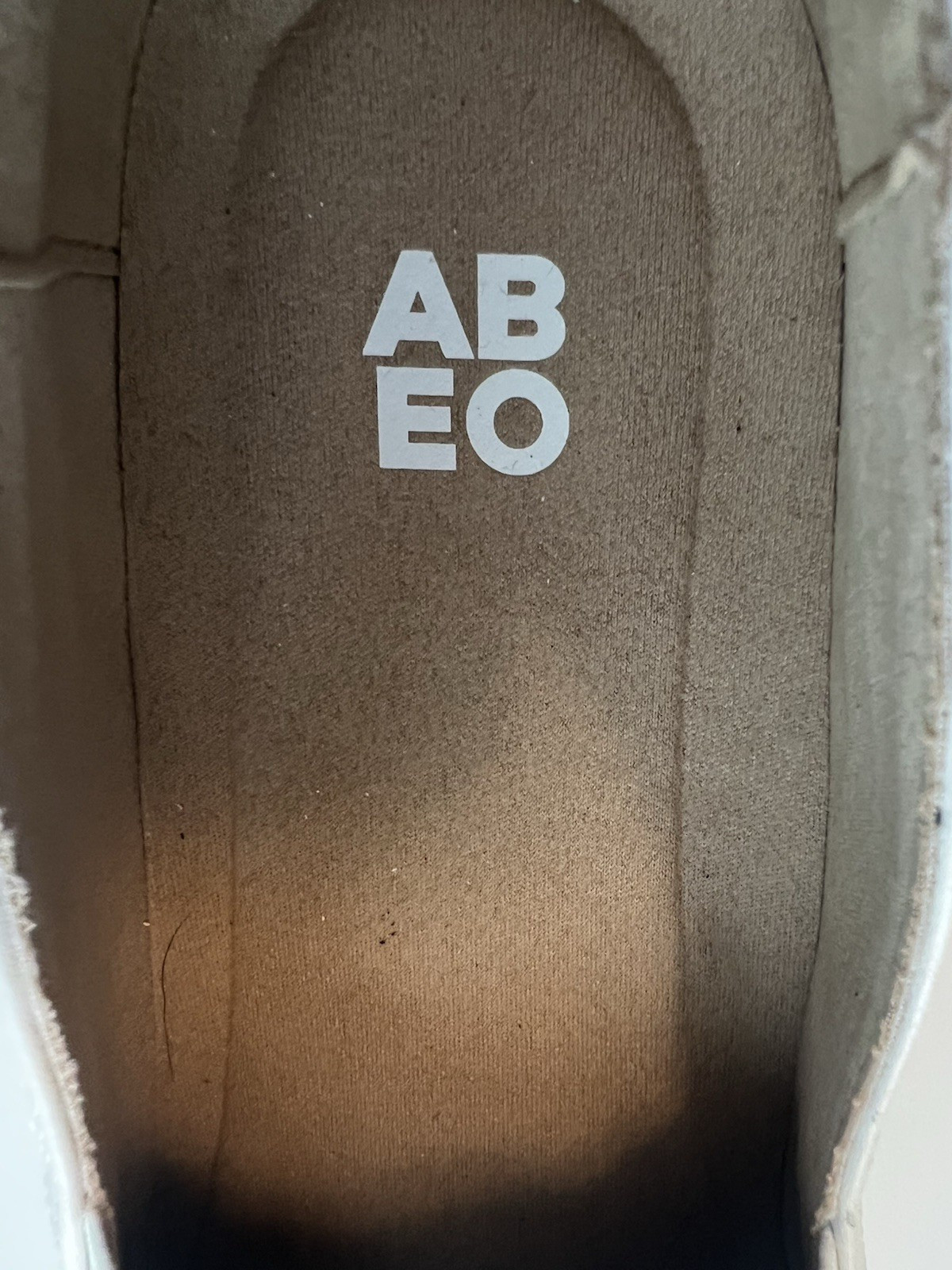 Abeo Encore Size 8.5 White Leather Slip On Preppy Casual Classic Loafer NWOT