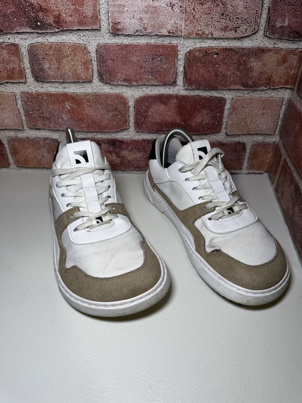 Barebarics Zing White Beige Vegan barefoot sneaker Men’s 7.5 Women’s Size 9