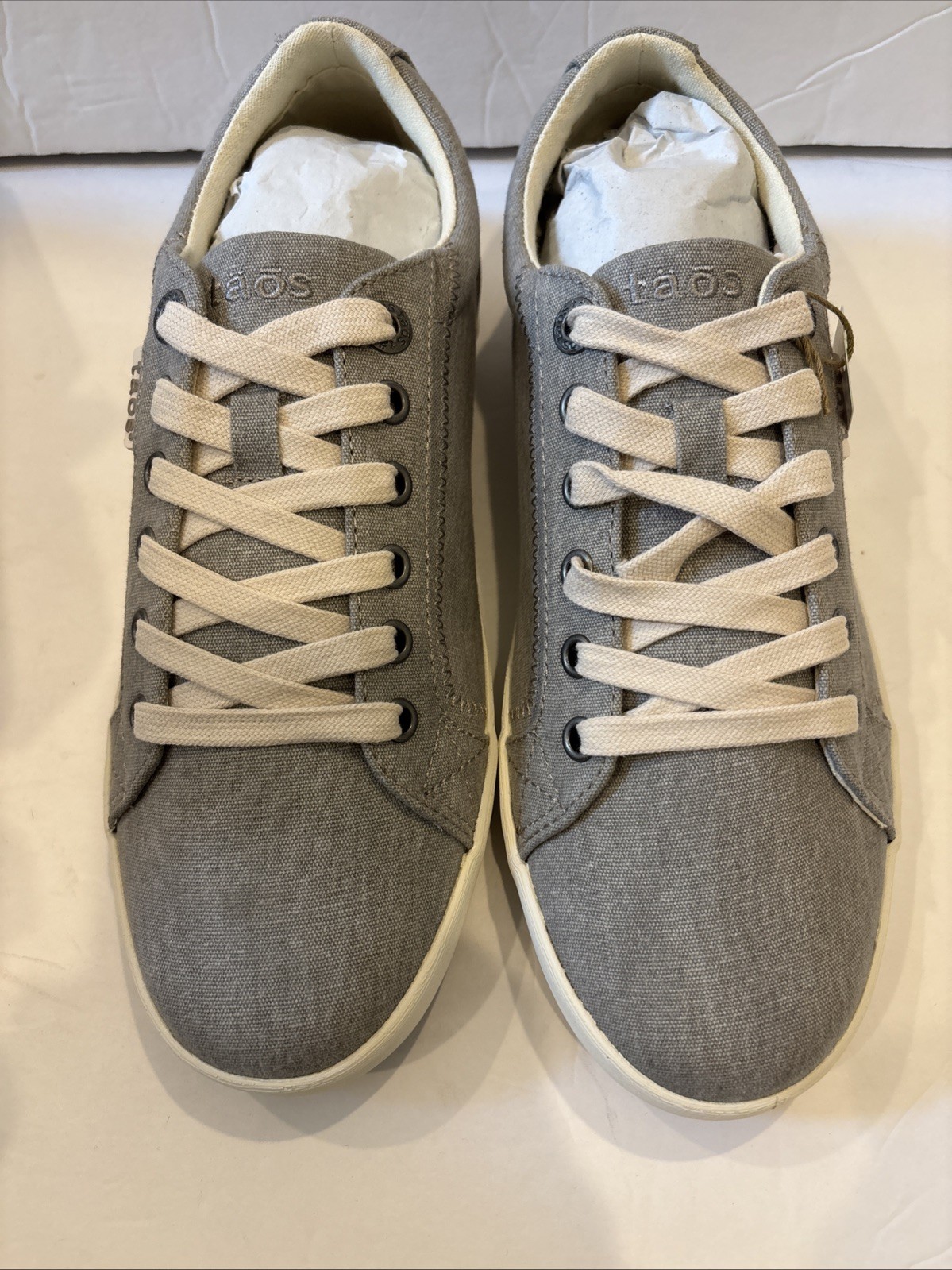 TAOS Star Lace Up Sneakers Grey Wash Canvas Low Top Women’s Sz 8.5 M NEW
