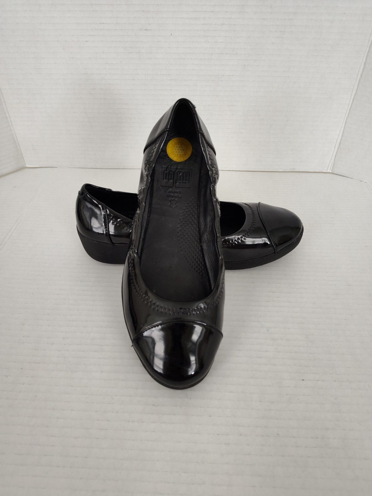 FitFlop Black Patent Leather Slip on Shoes Size 7