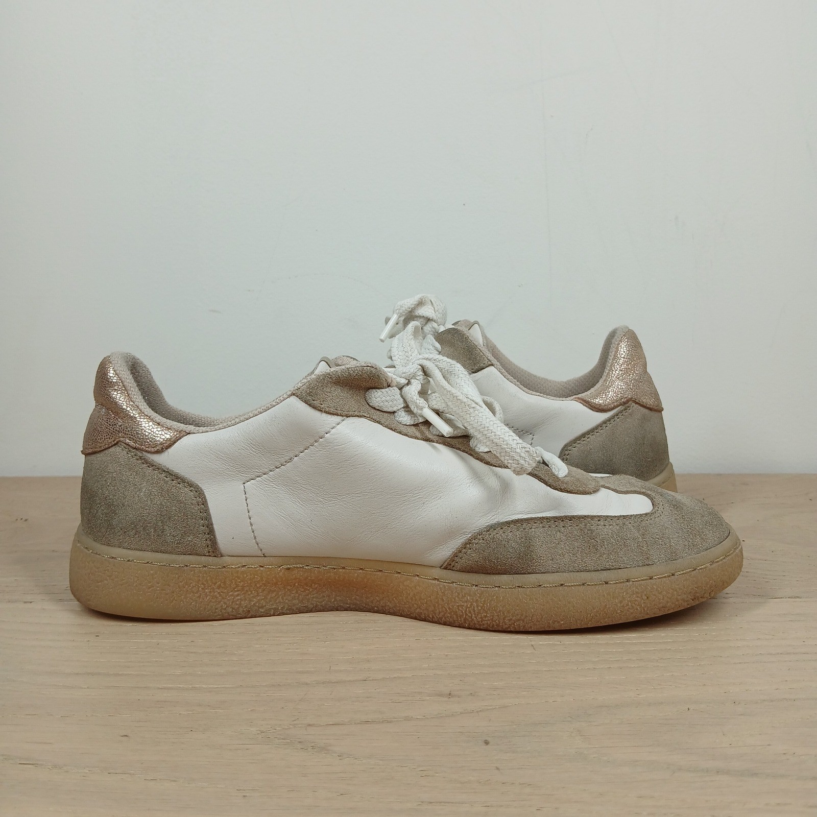 Bobbies Paris Sneakers Women 7 White Beige Leather Suede French Minimalist
