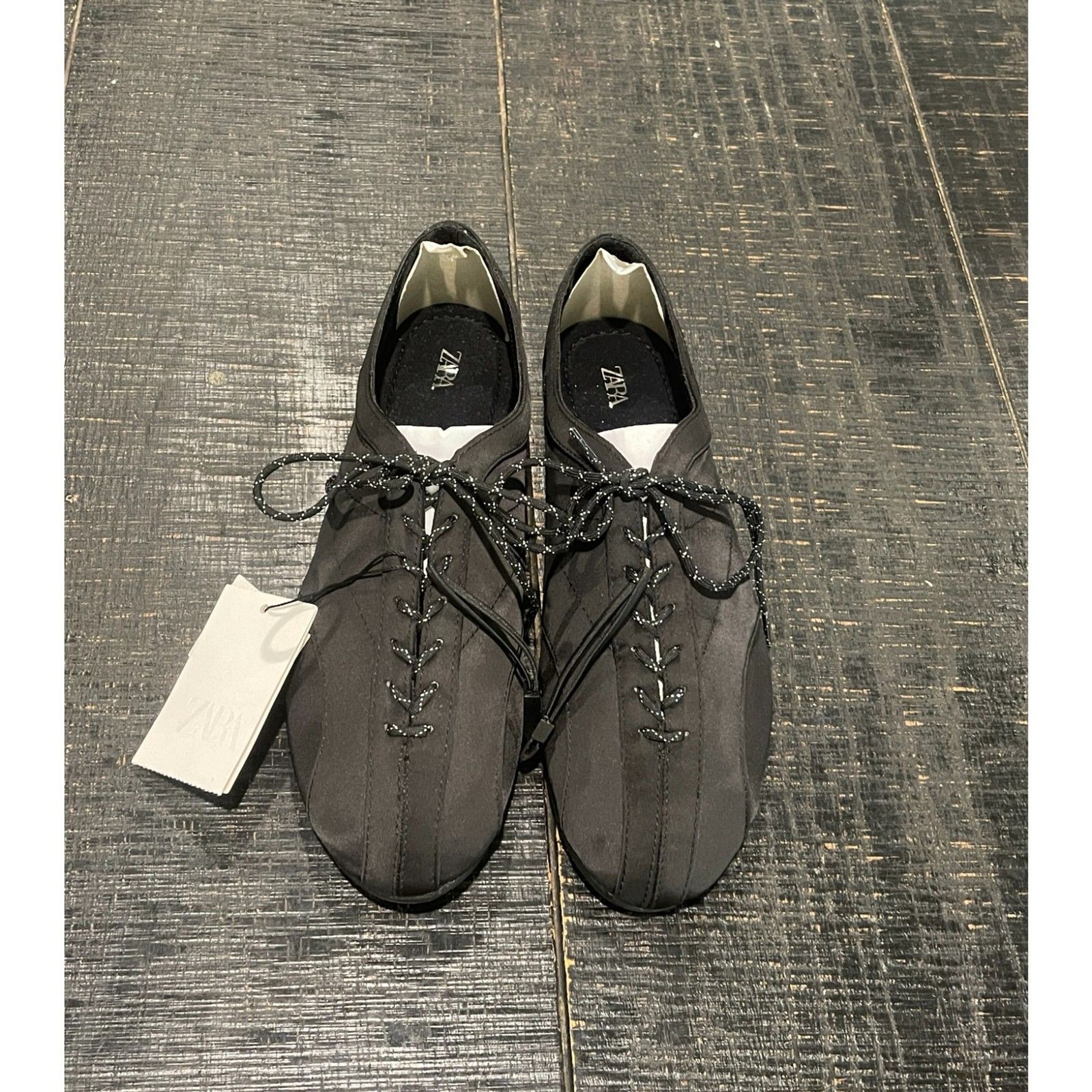 ZARA Sporty Lace-up Ballet Flats