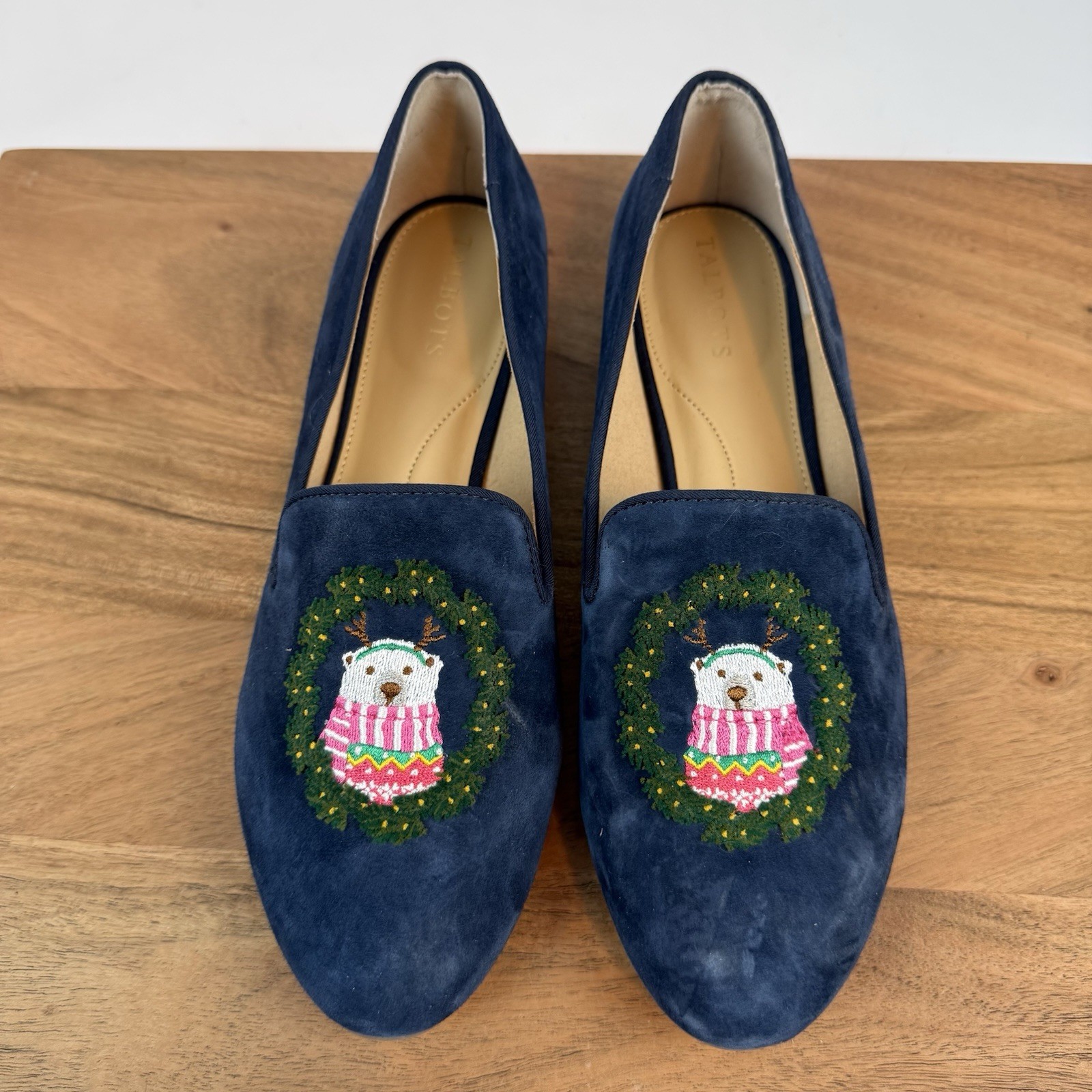 New Womens Talbots Ryan Embroidered Christmas Bear Suede Loafers Shoes Sz 9 B