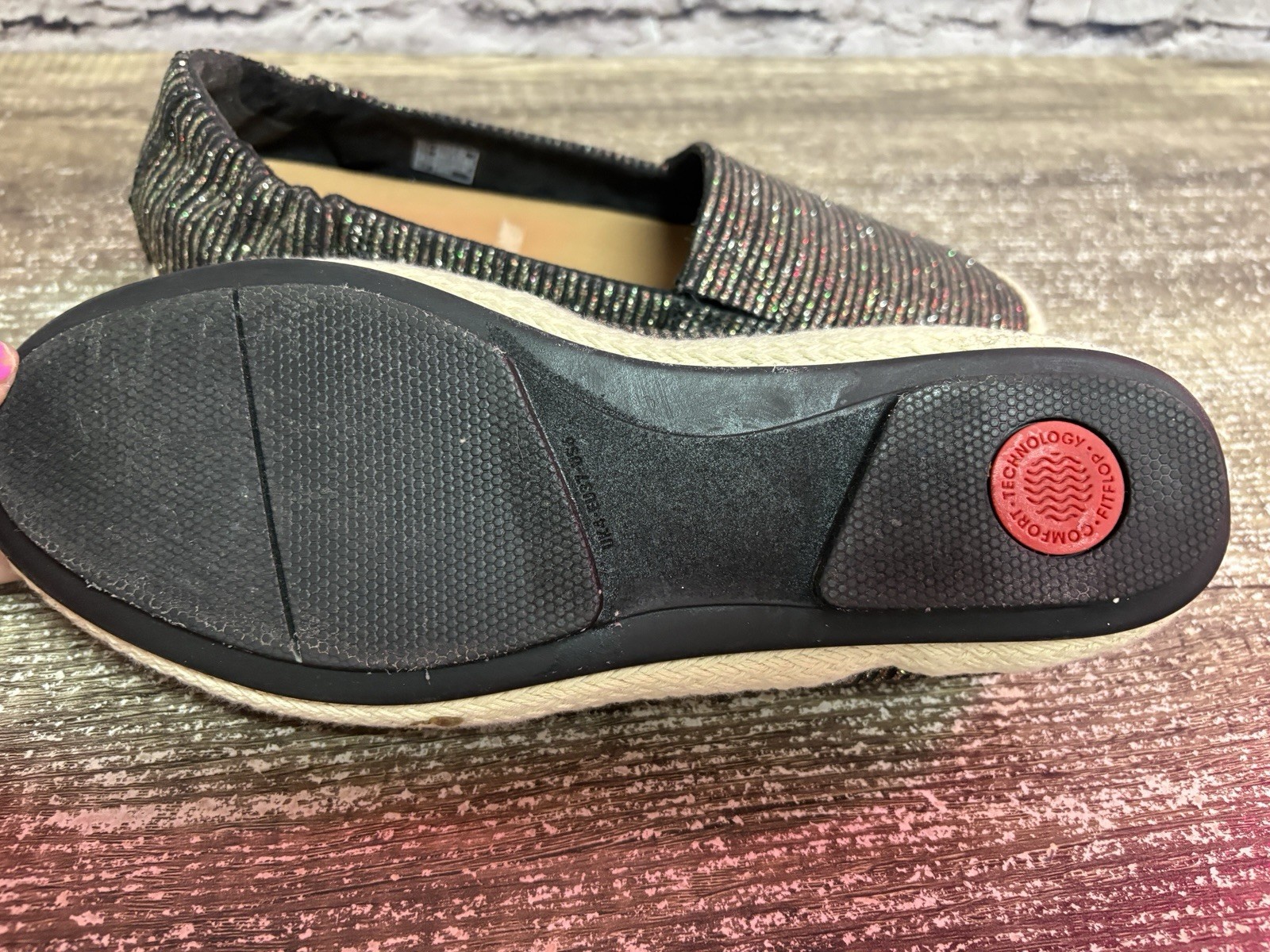 Fitflop Women’s Slip On Sneakers Black/ Glitter Stripe Size 6 Loafers