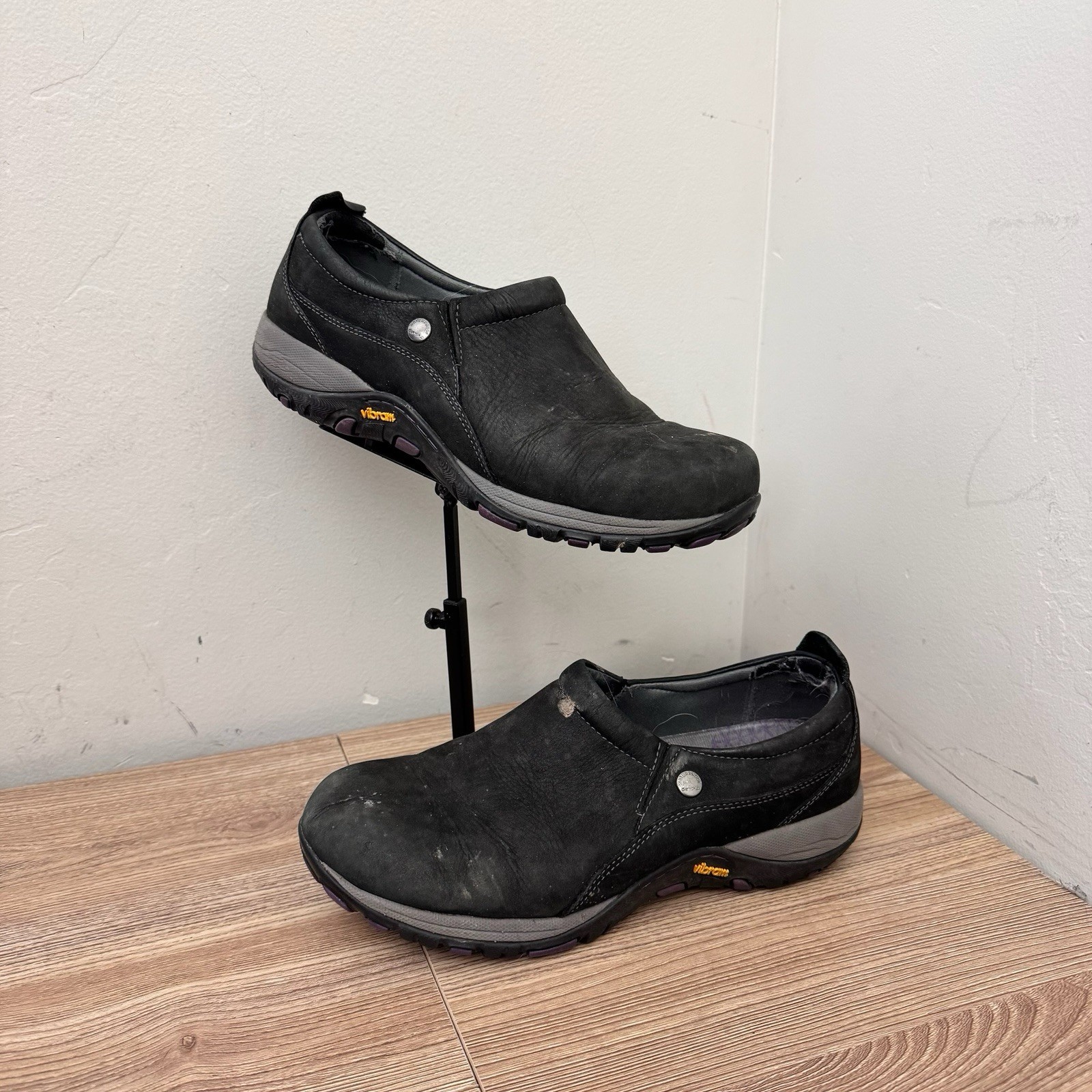 Dansko Patti Black Leather Slip On Clogs Women’s Size 9