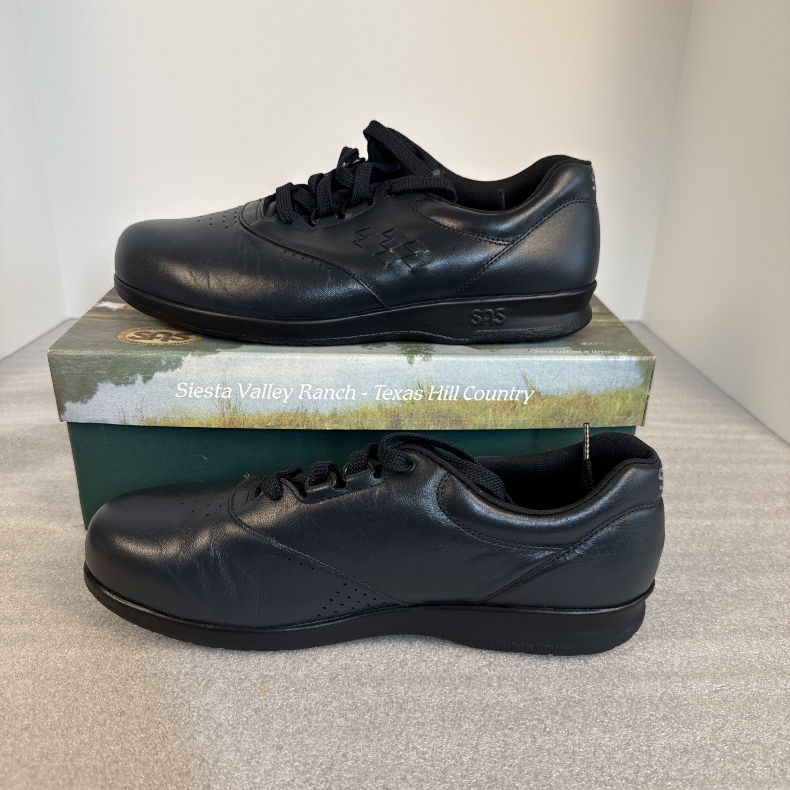 SAS Free Time Navy 10 Medium Women’s Shoes Brand New In Box
