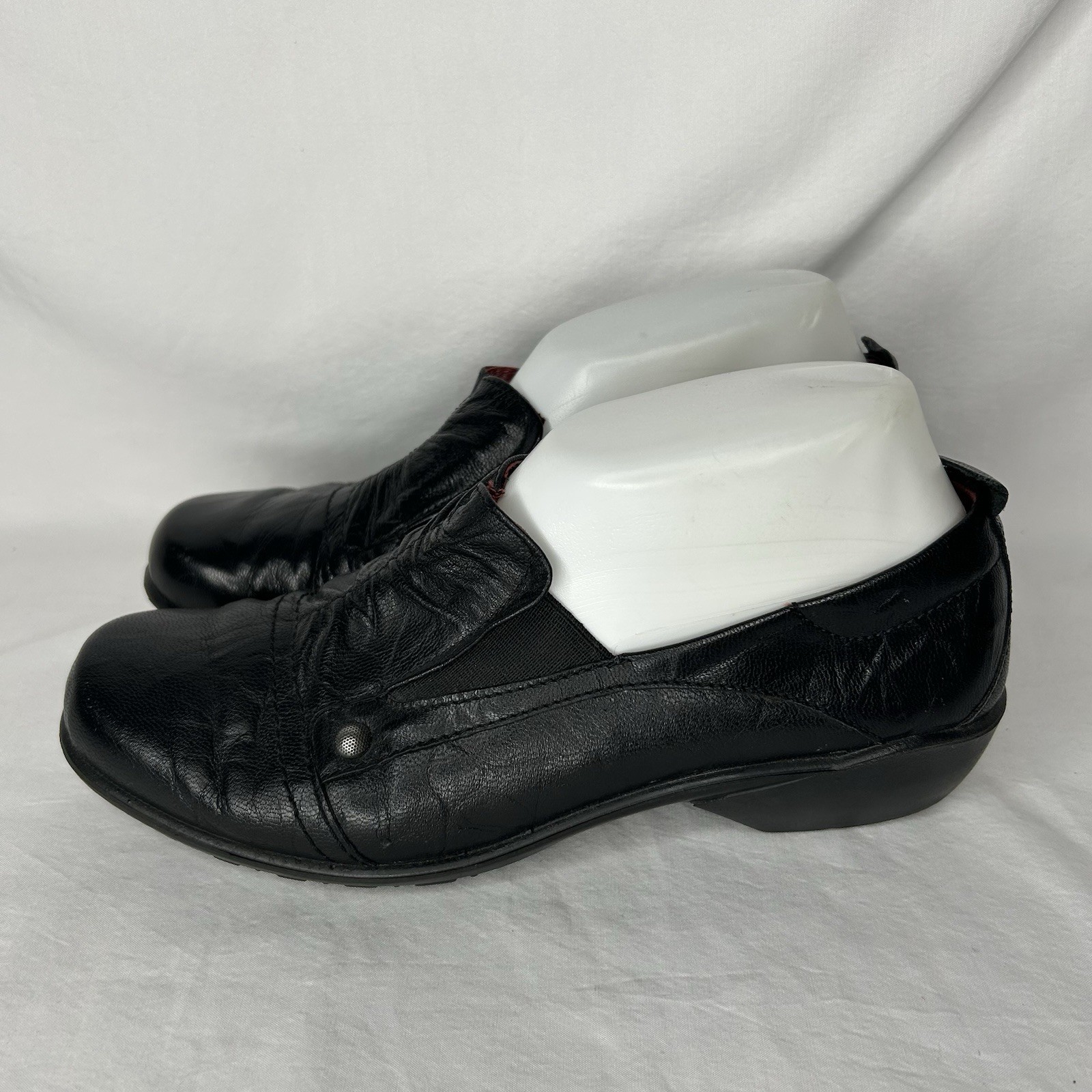 ROMIKA Cassie Wrinkled Black Leather Slip-On Loafers Shoes EU 38 Women’s 7.5