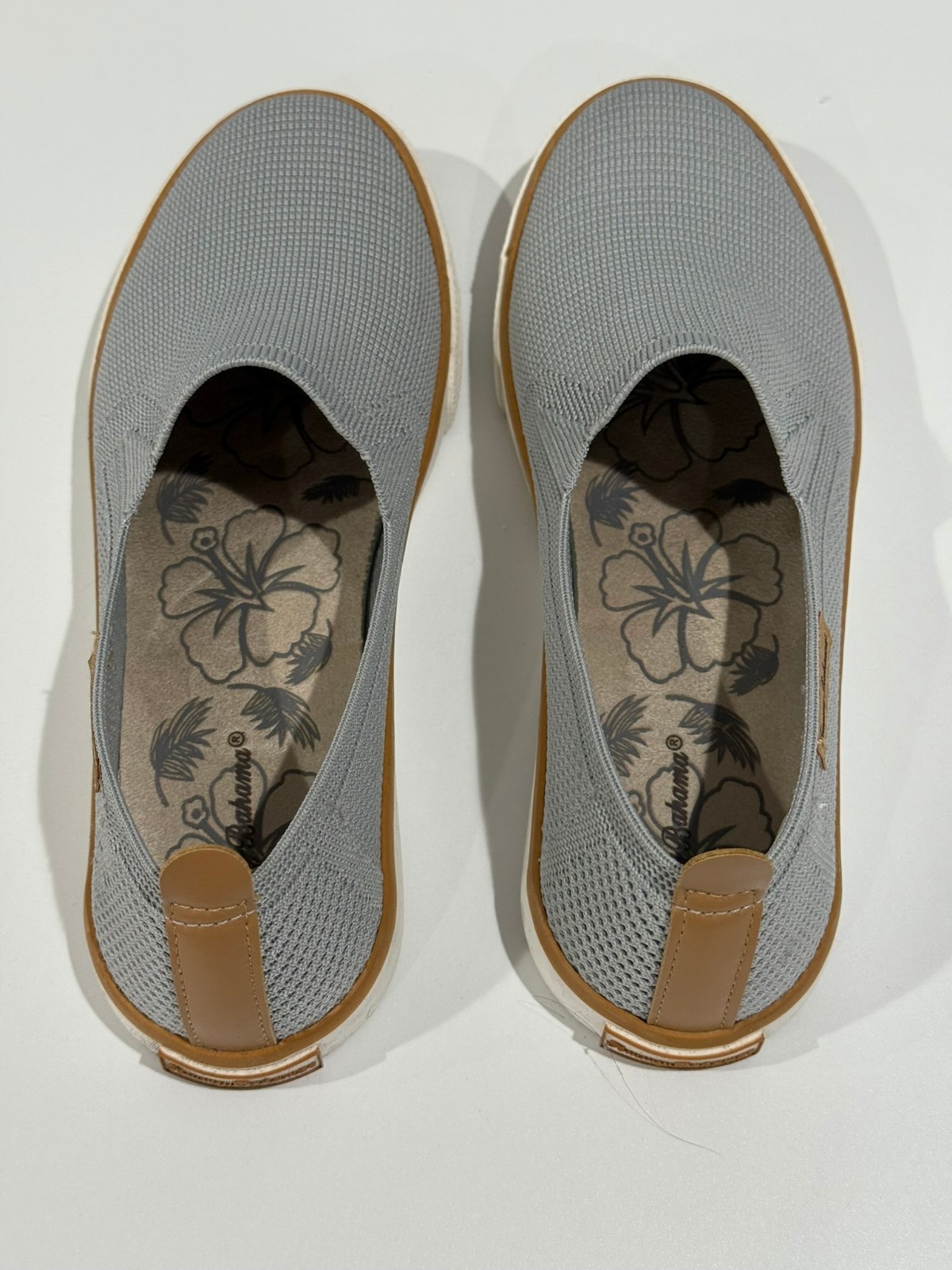 Tommy Bahamas Women’s Canvas Slip On Sneakers Gray/Brown Size 7.5 – Pre-owned