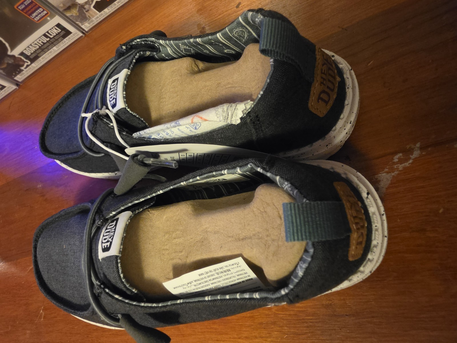 Hey Dude Shoes Women’s 5 Wendy Black Chambray New W/O Box