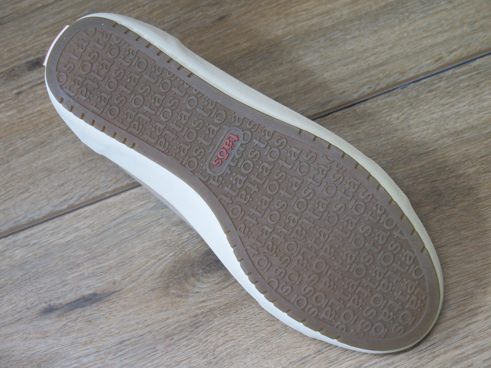 Women’s Taos Star Casual Sneaker Oat Wash Canvas *12844-OAT SZ 7.5M & 8W