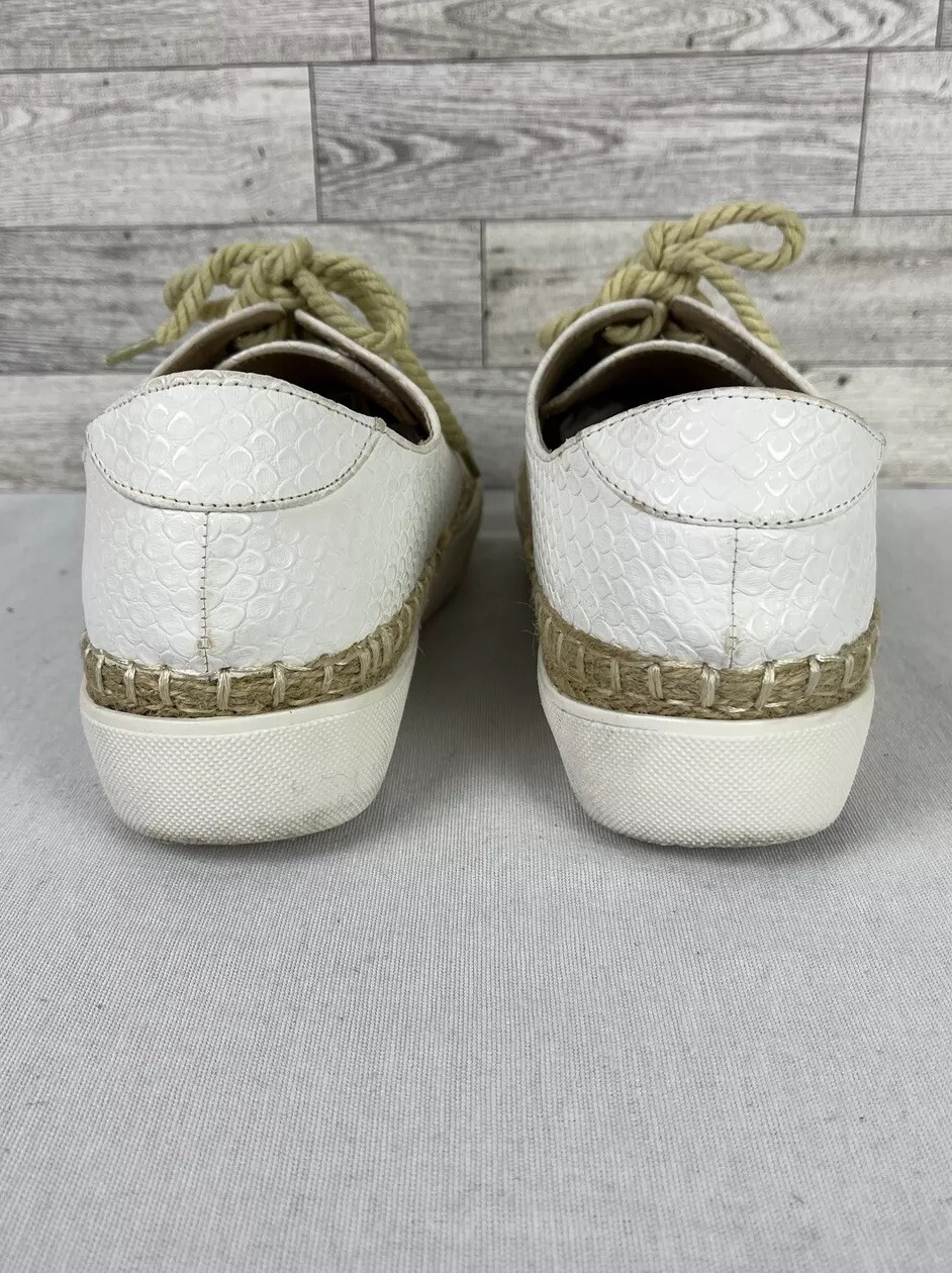 Venus Women’s White Reptile Print Lace Up Boho Comfort Shoes Size 10
