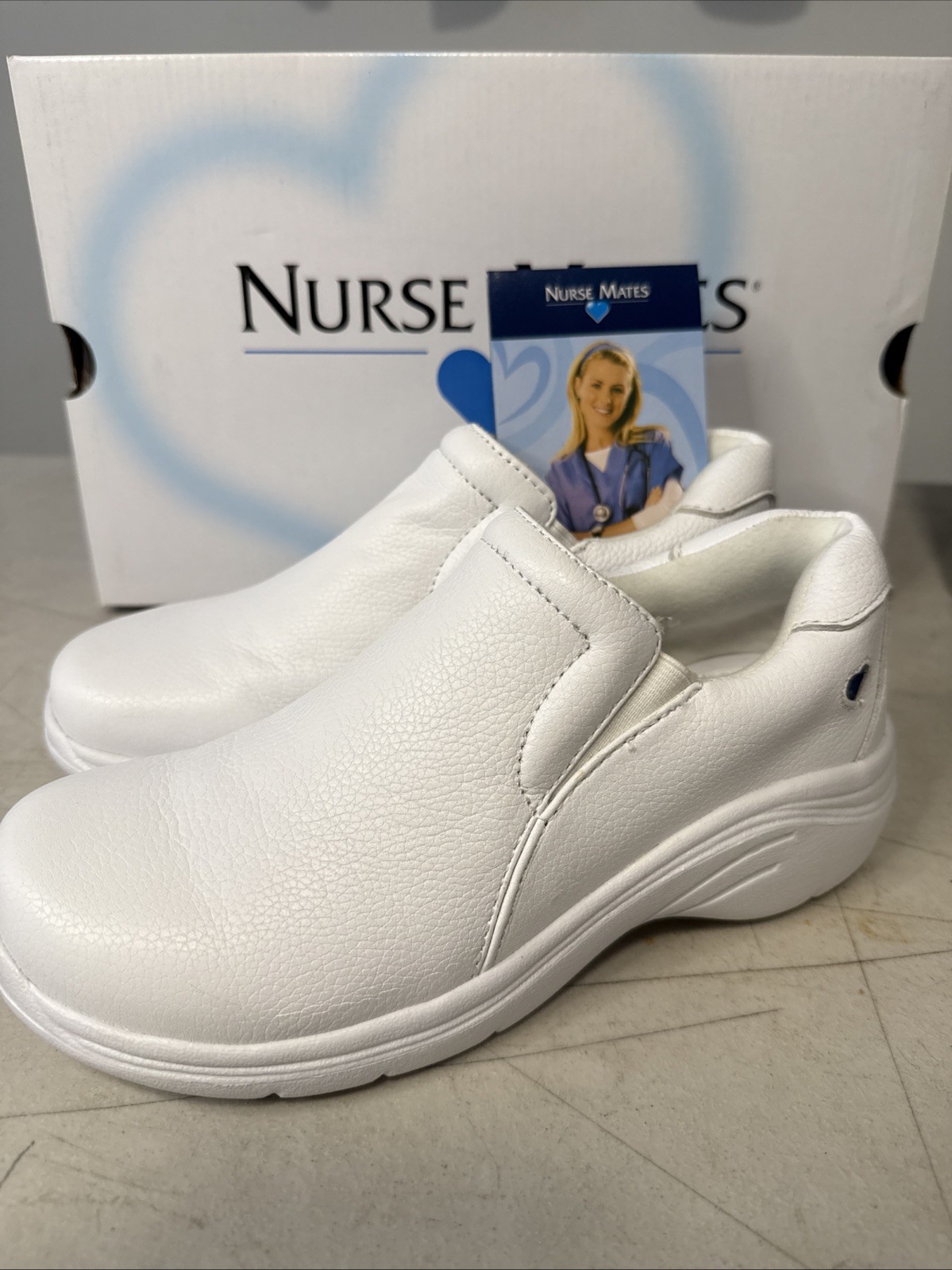 Nurse Mates Womens Dove Oxford, White Size 5.5M