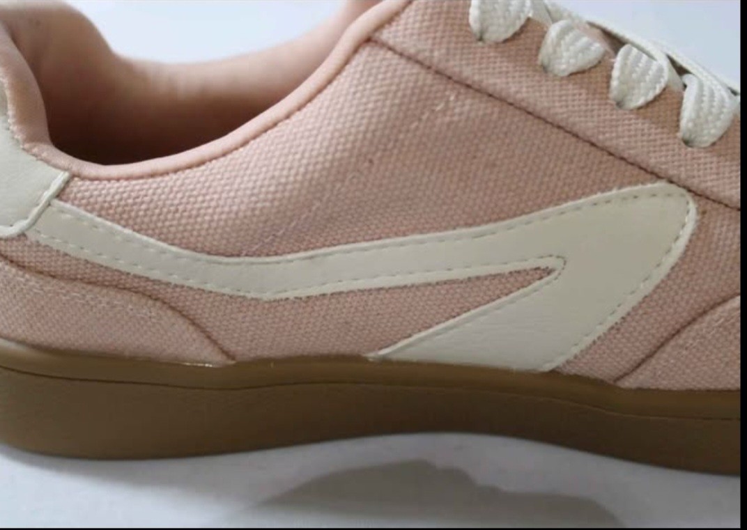 DV By Dolce Vita Women’s Memory Foam Voyage Sneakers Dusty Rose Pink Size 6.5