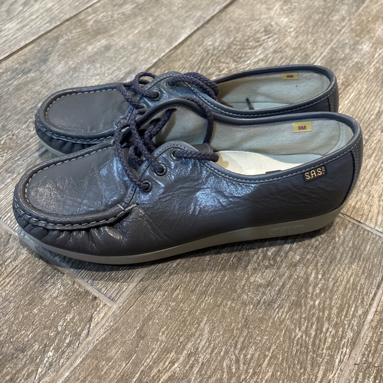 SAS Women’s Handsewn Lace Up Oxfords Size 9